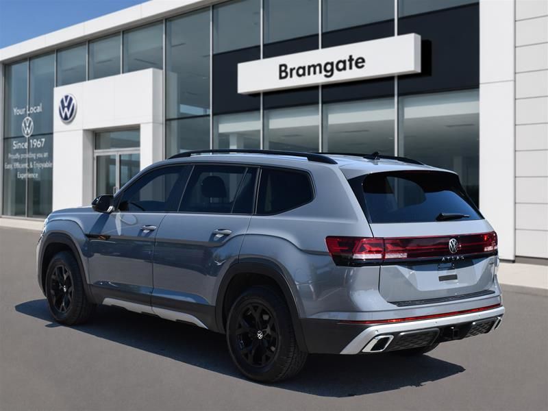 Photo 2025 Volkswagen Atlas Peak Edition 2.0 TSI 4MOTION #4