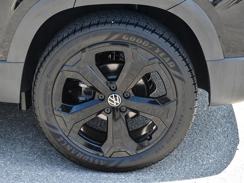 Photo 2025 Volkswagen Taos Comfortline Black Edition 4MOTION #5