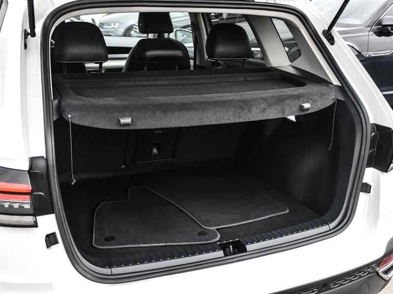 Photo 2025 Volkswagen Taos Highline 4MOTION #7