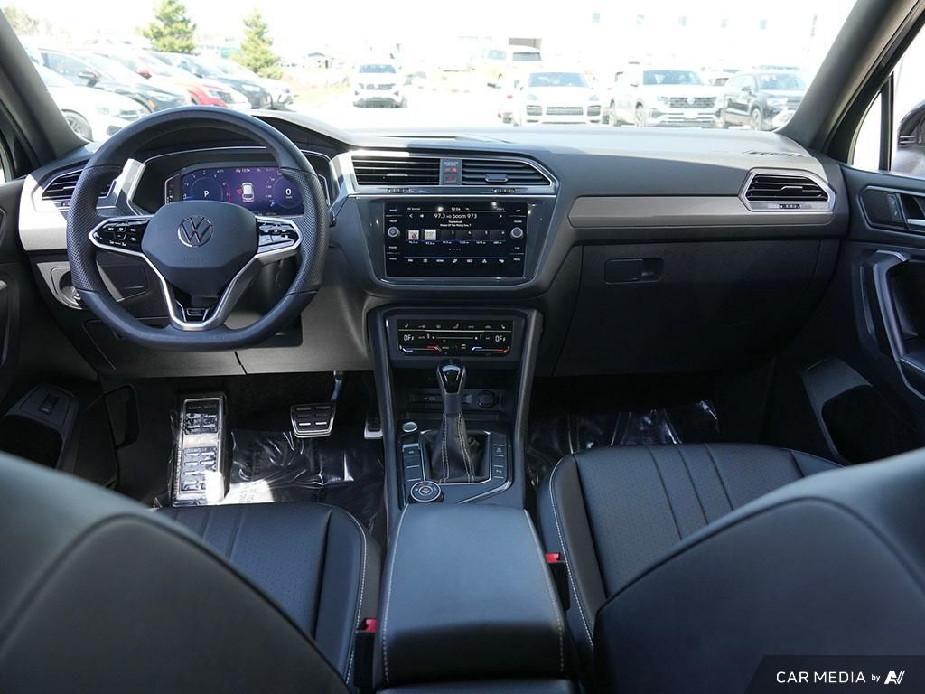 2024 Volkswagen Tiguan Comfortline R-Line Black 2.0T 8sp at w/Tip 4M