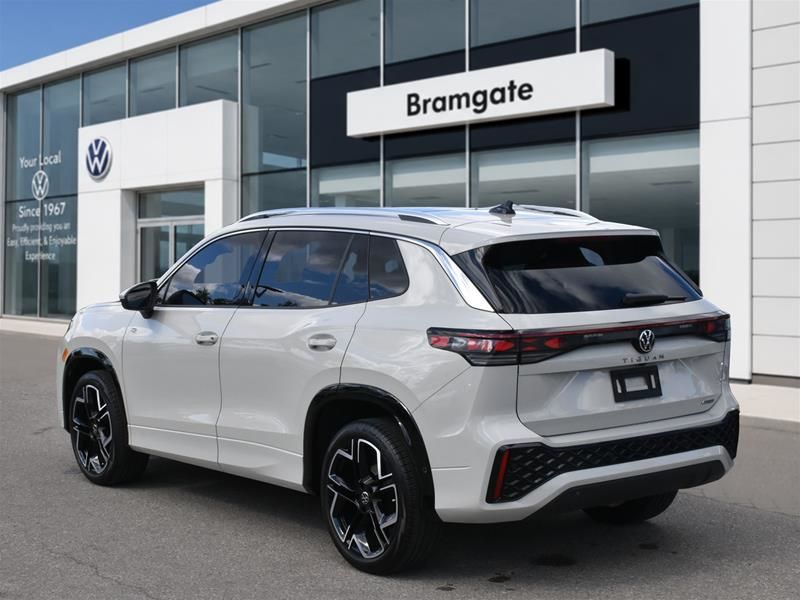 Photo 2025 Volkswagen Tiguan Highline R-Line 4MOTION #7