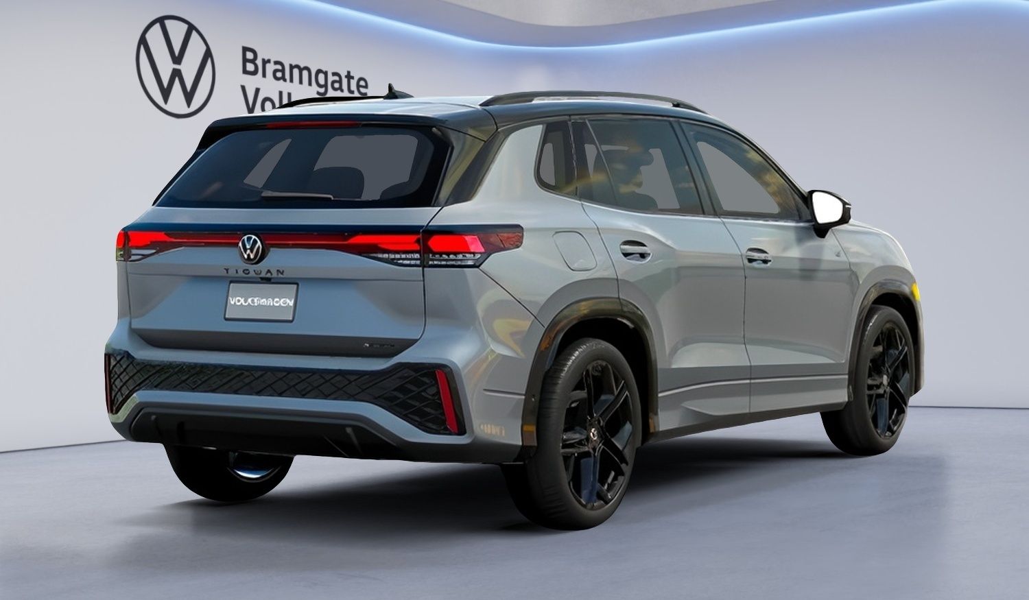 Photo 2026 Volkswagen Tiguan Comfortline R-Line Black Edition 4MOTION #3