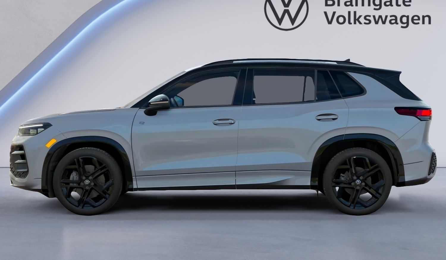 Photo 2026 Volkswagen Tiguan Comfortline R-Line Black Edition 4MOTION #2