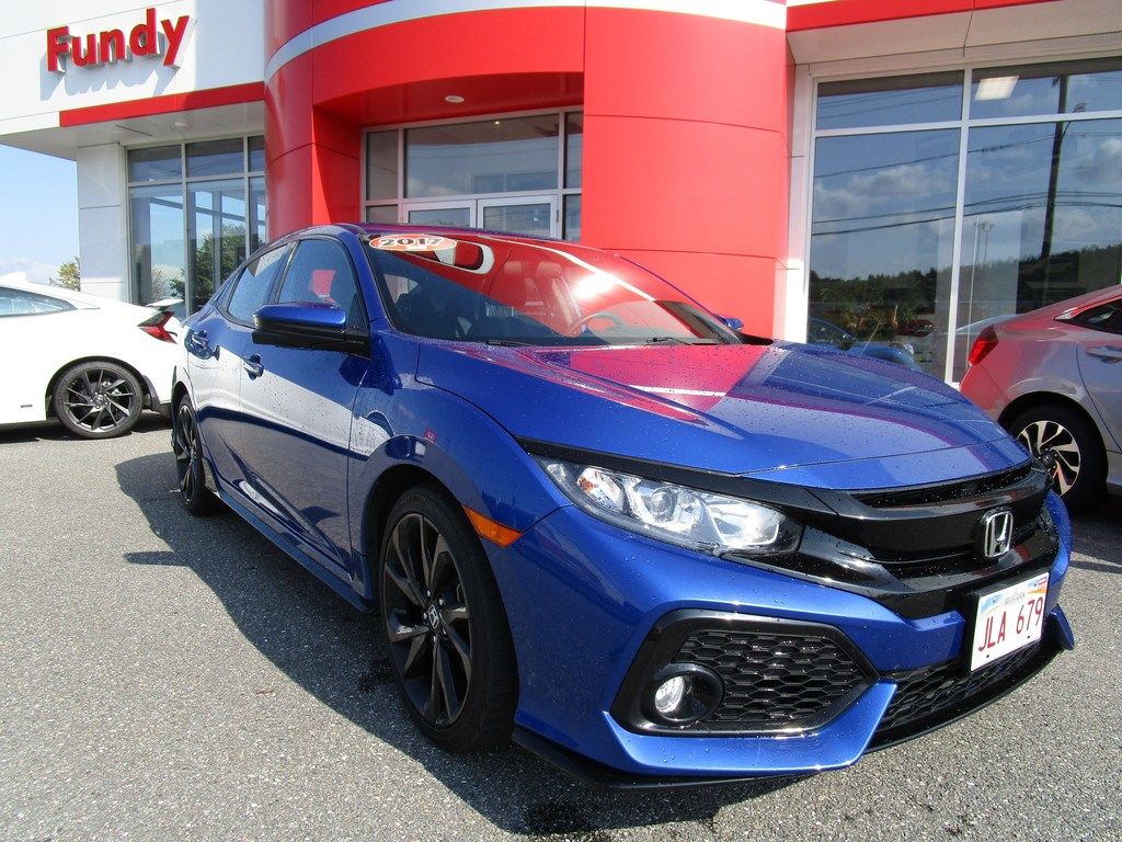 Used 2017 Honda Civic Sport w/ Backup Cam, Push Start, Sunroof, Alloy