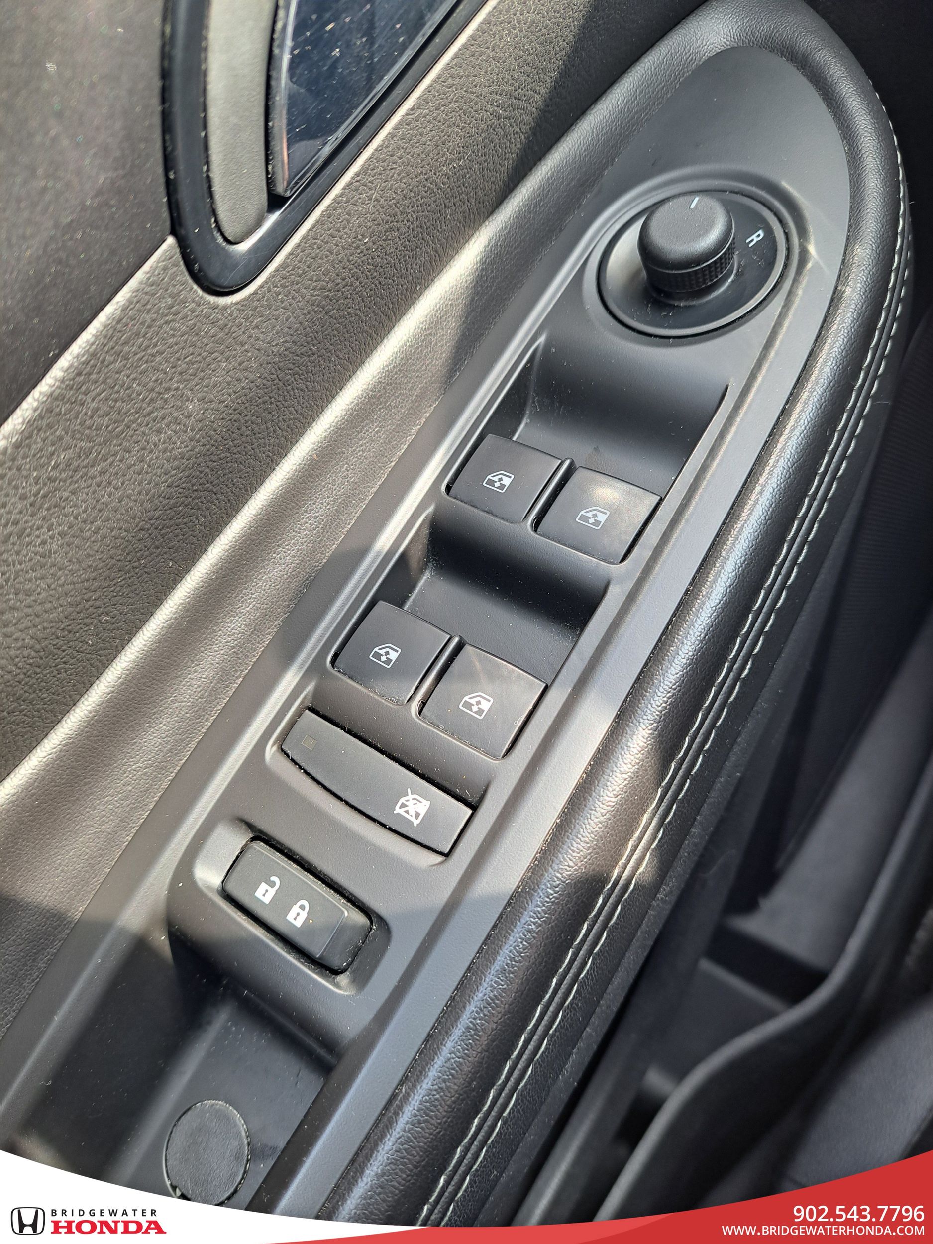 2021 Buick Encore Preferred-19