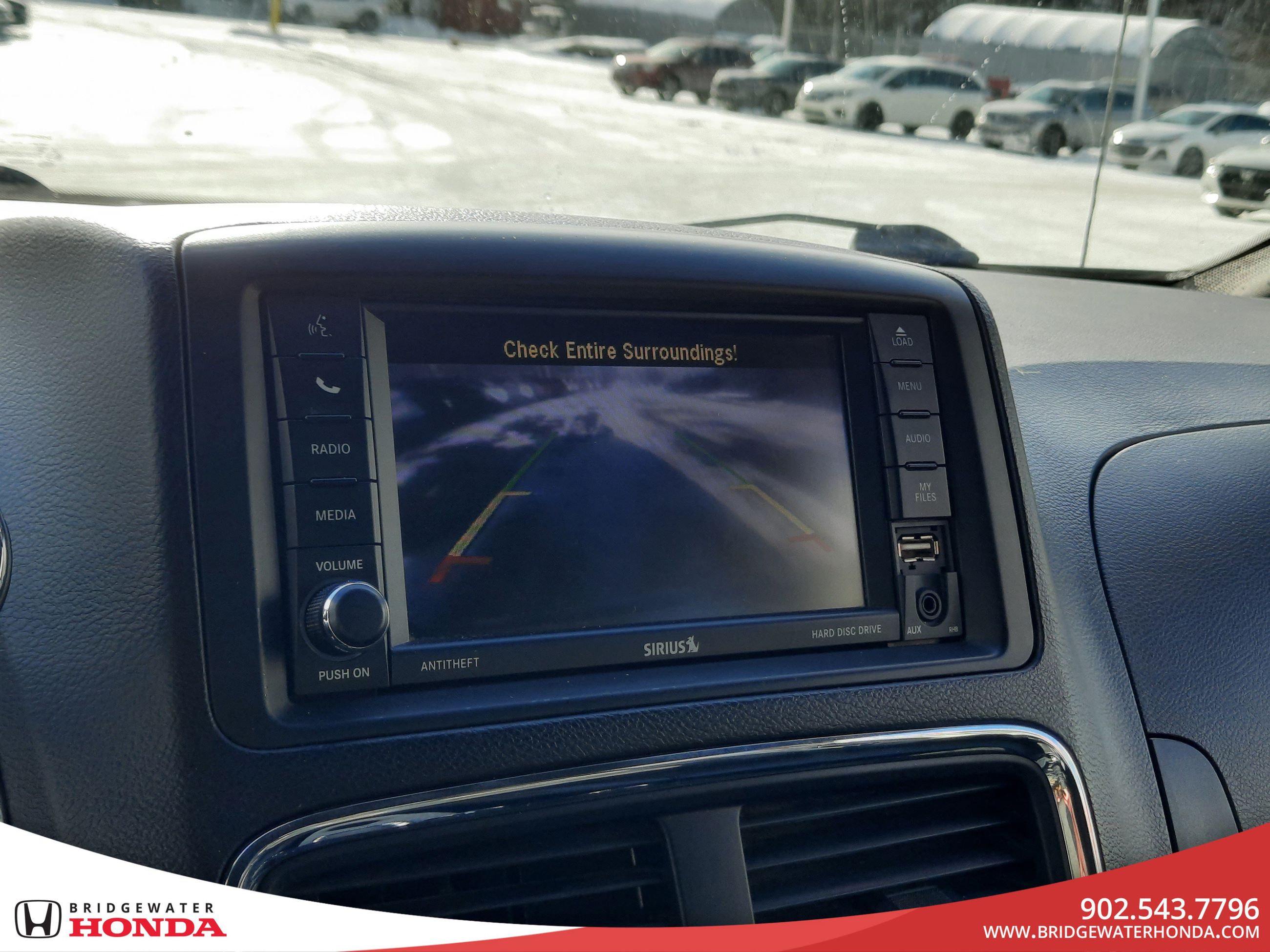 2018 Dodge Grand Caravan SXT Premium Plus-14