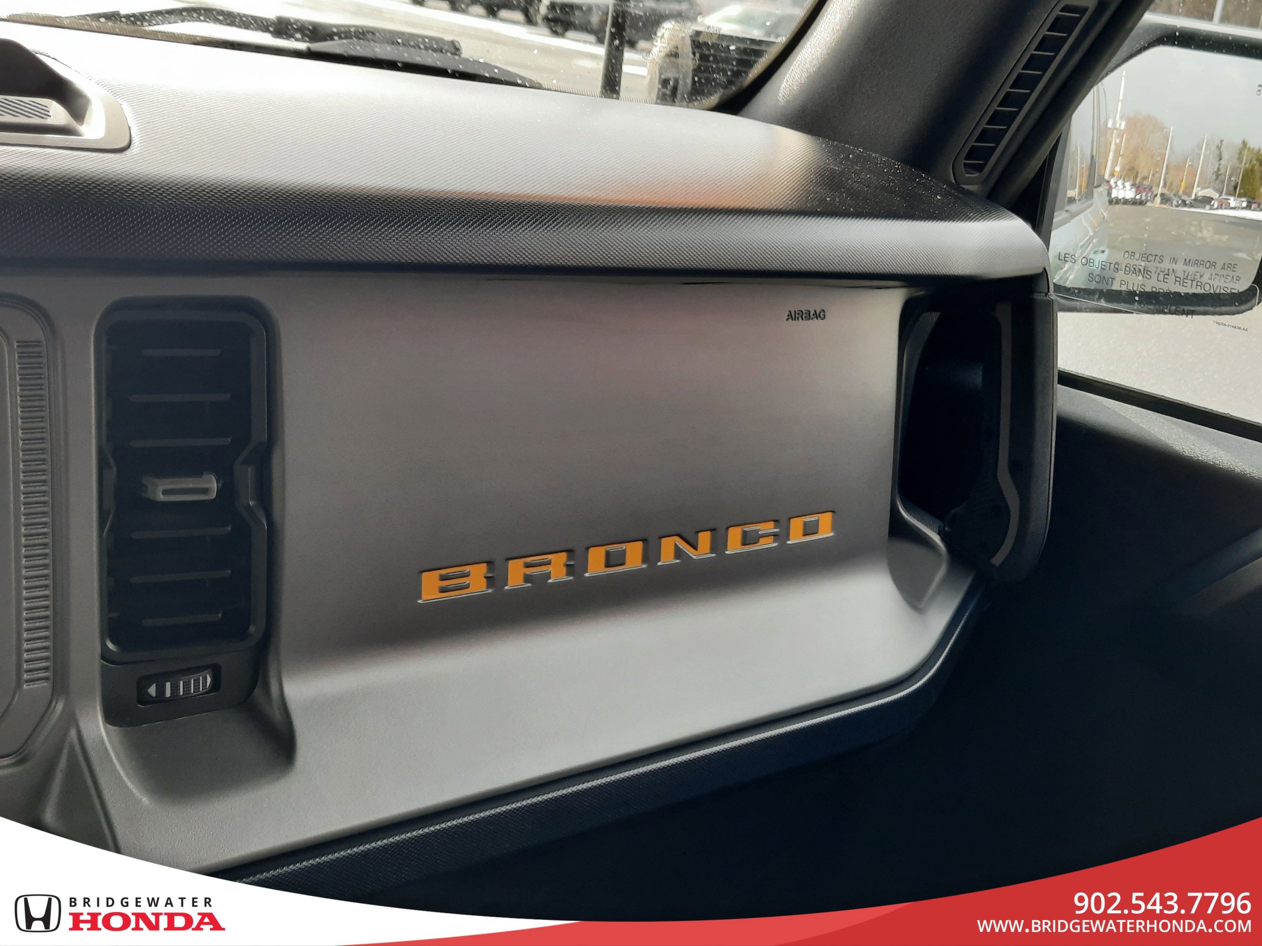 Ford Bronco Outer Banks 2021-22