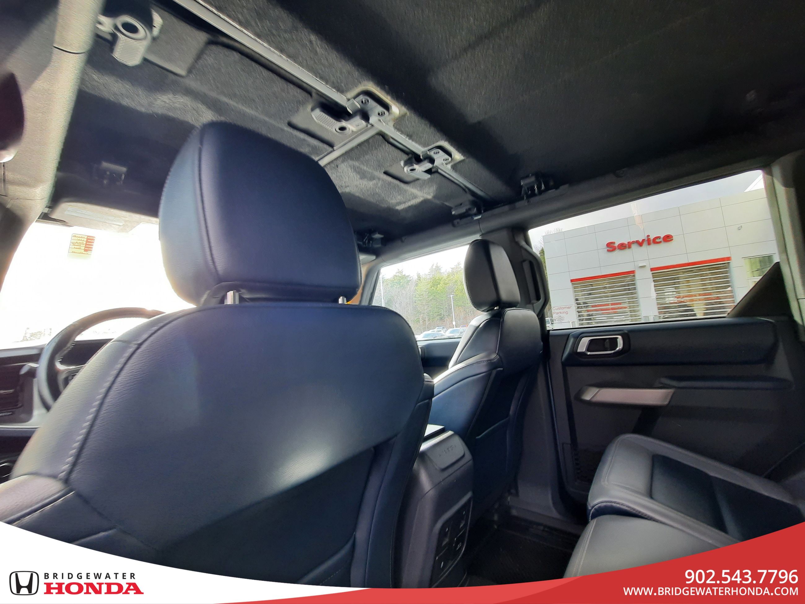 Ford Bronco Outer Banks 2021-28