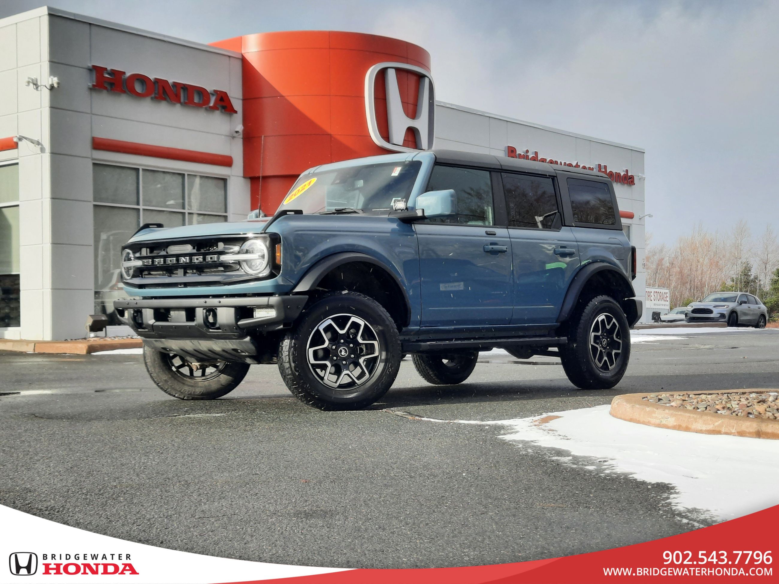 Ford Bronco Outer Banks 2021-0