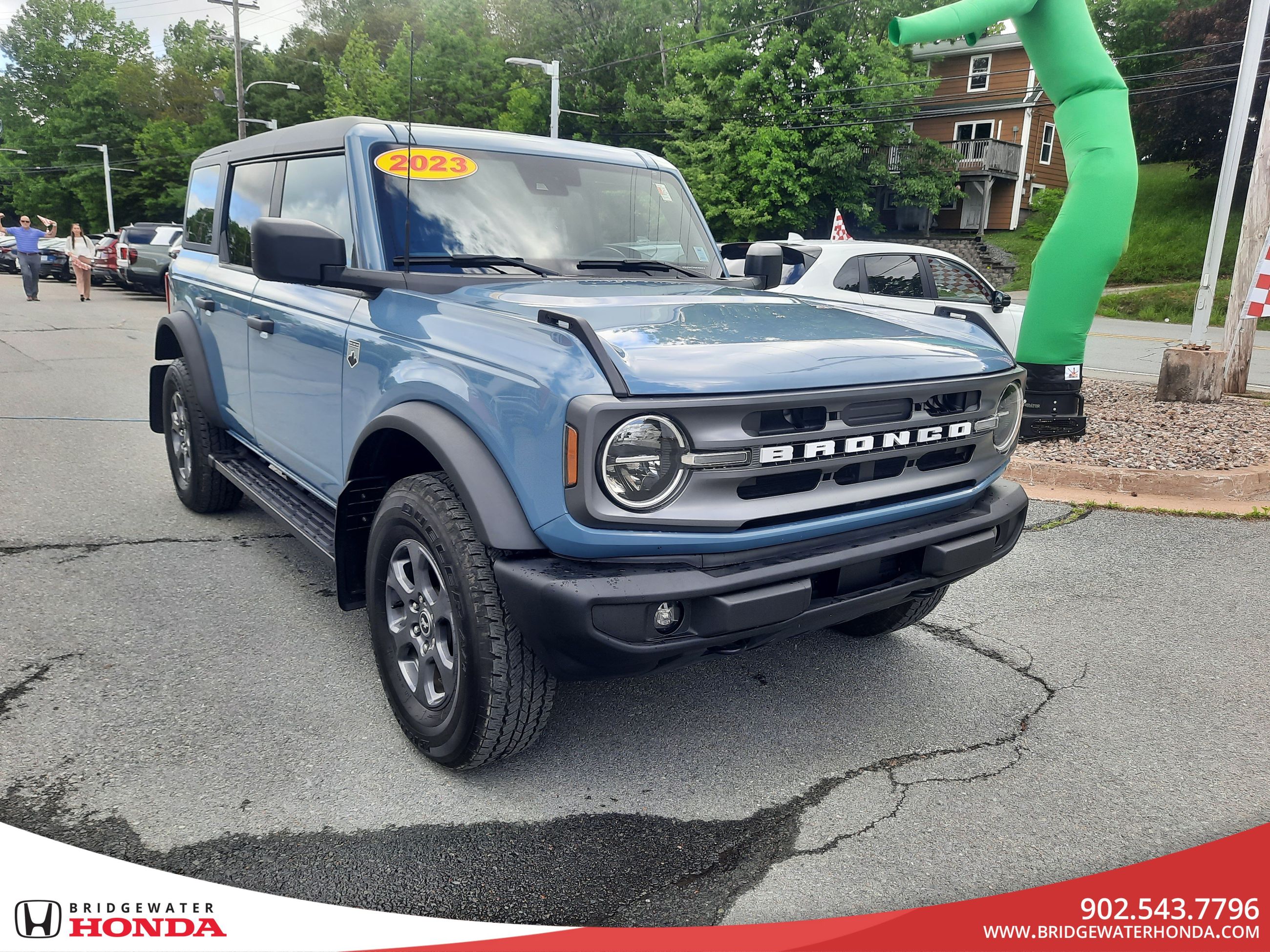 2023 Ford Bronco Big Bend-3