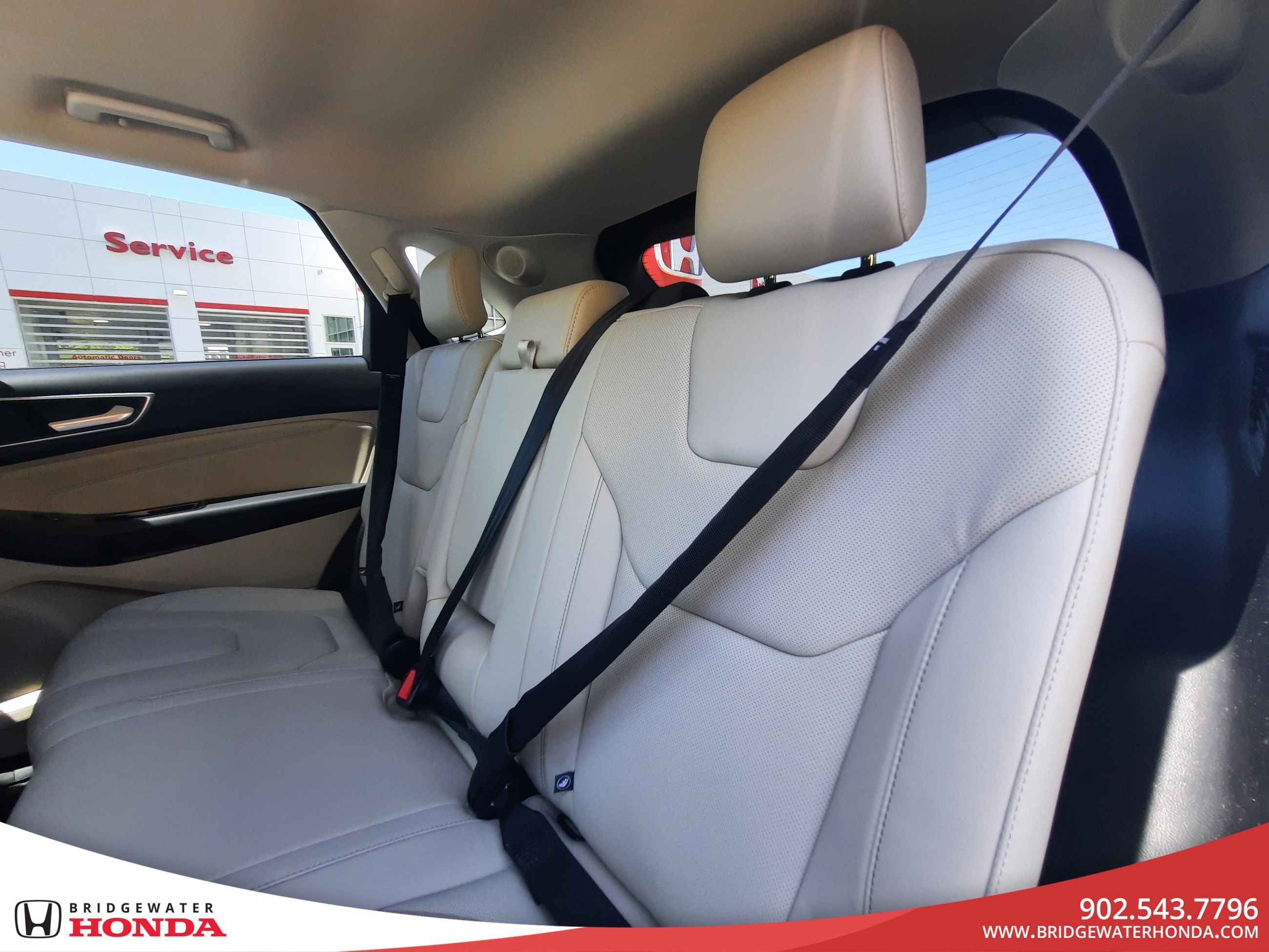 2018 Ford Edge Titanium-24