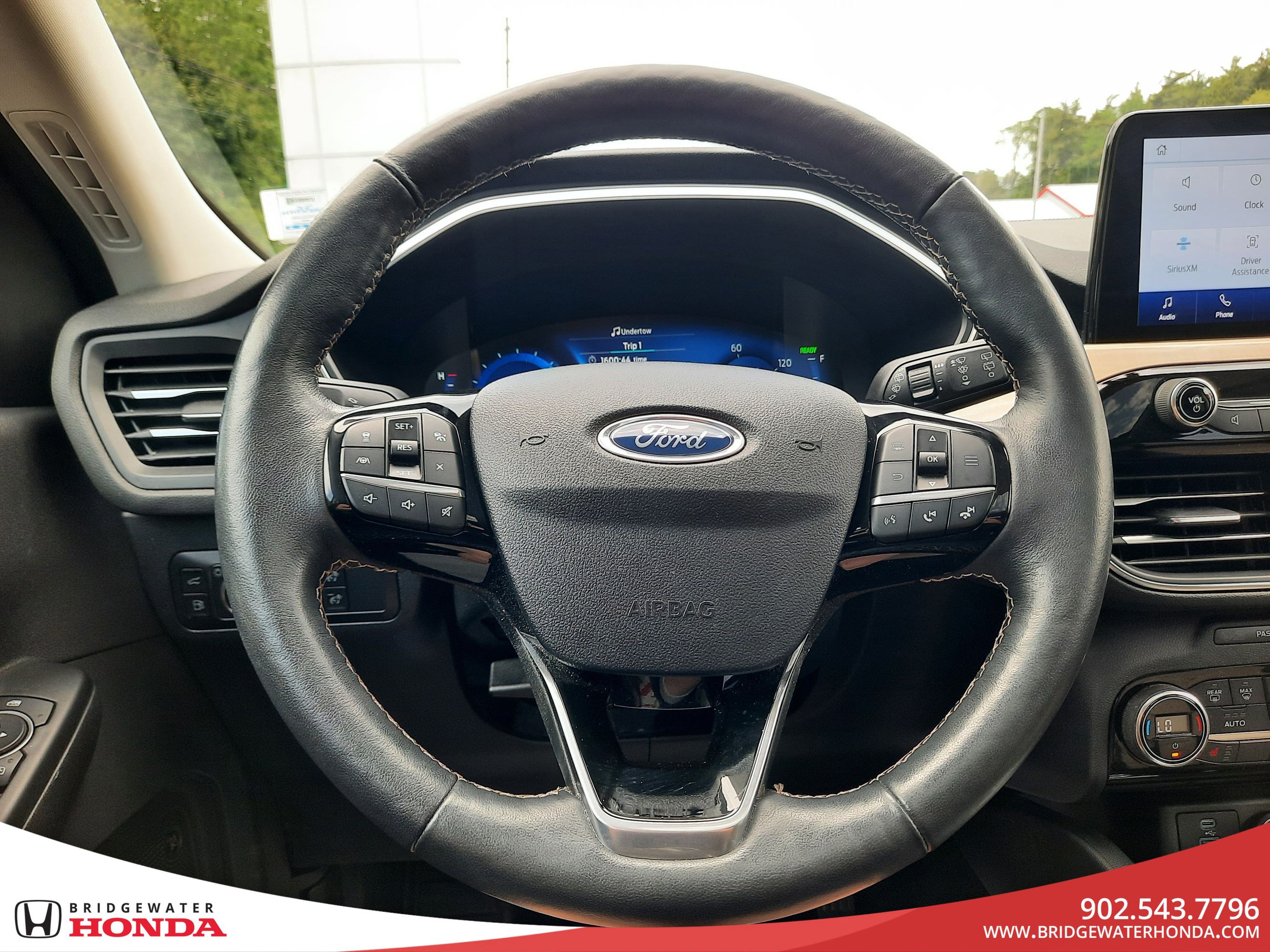 2021 Ford Escape Titanium Hybrid-13