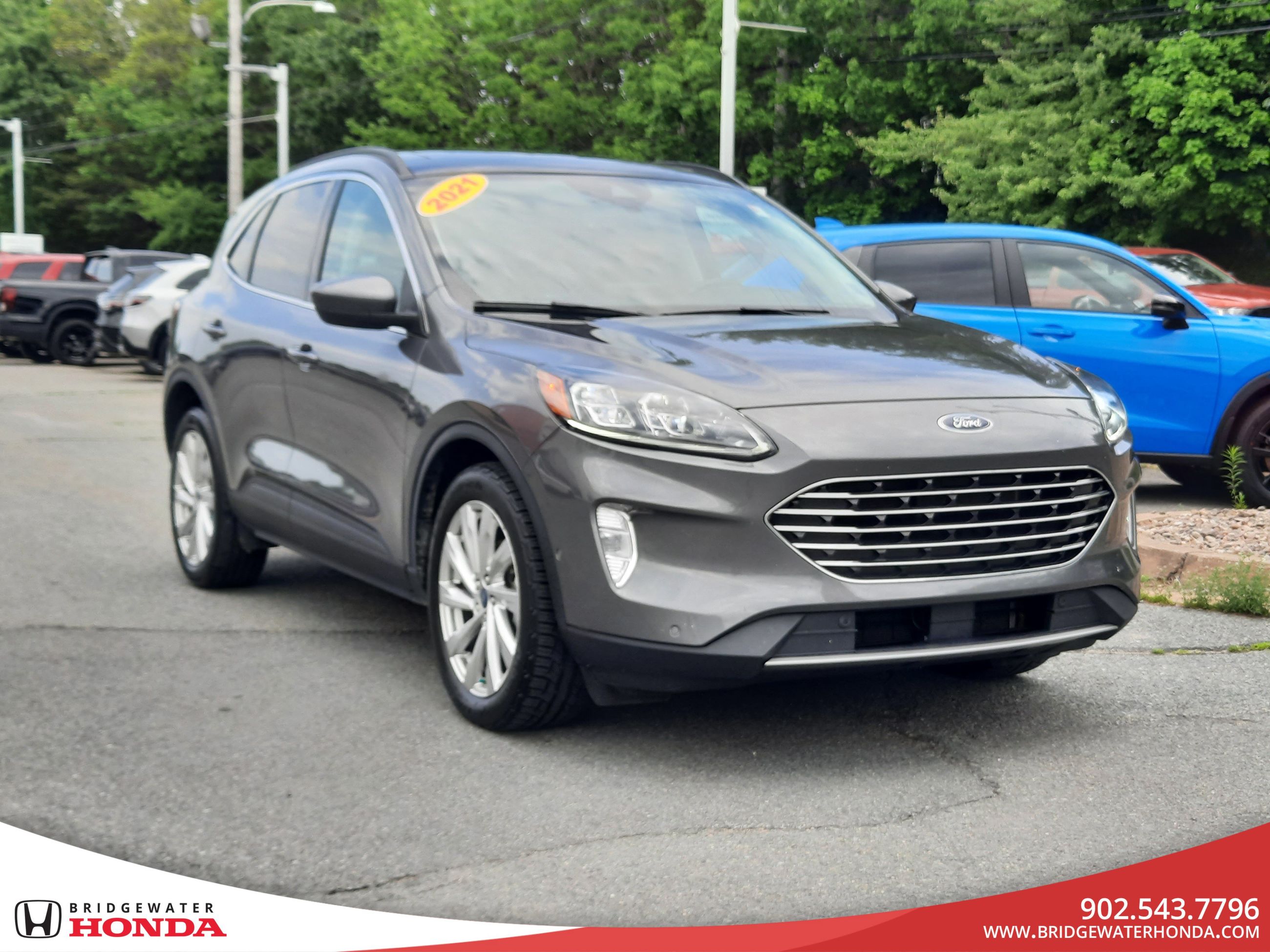2021 Ford Escape Titanium Hybrid-3