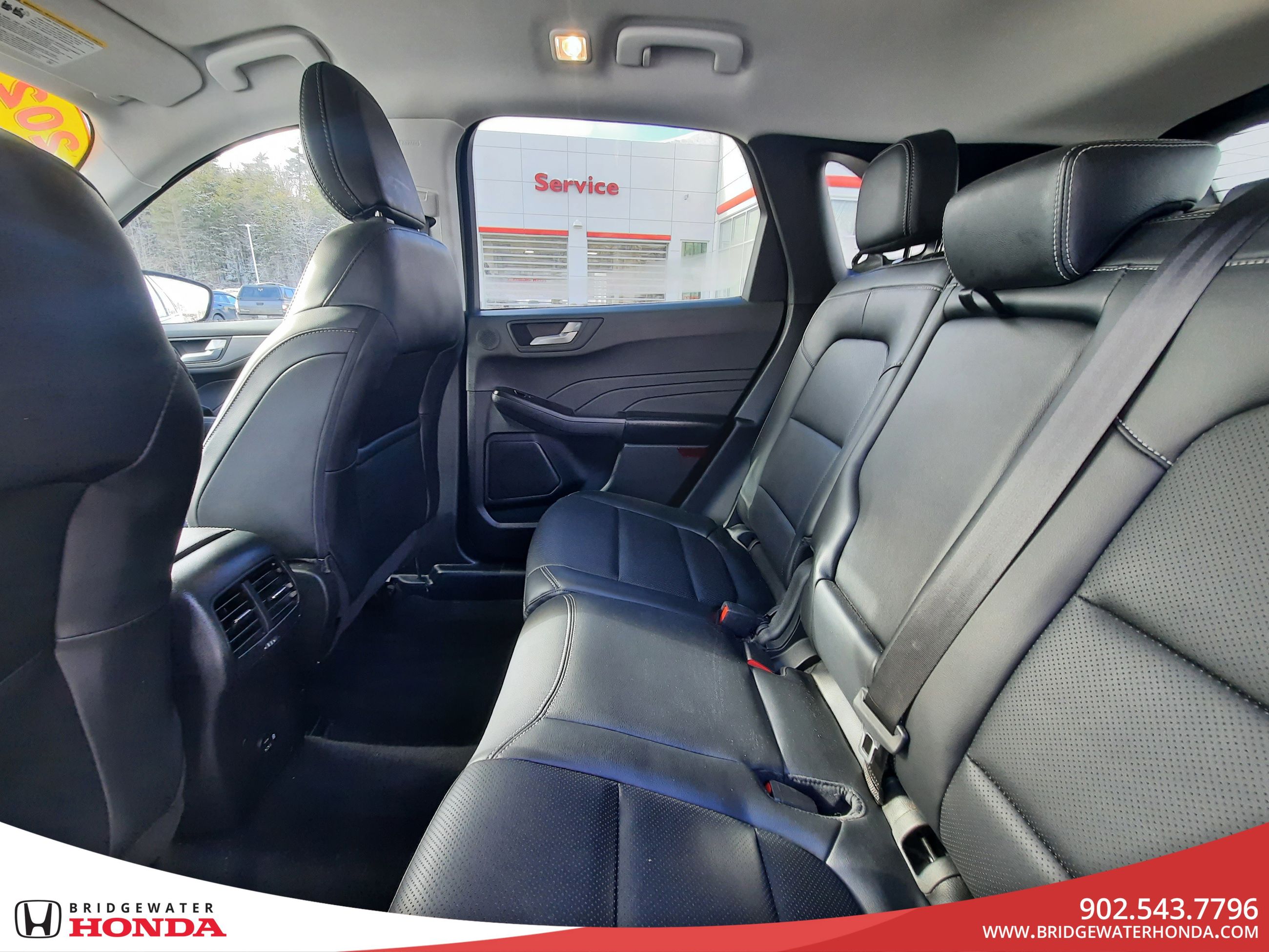 Ford Escape Titanium Hybrid 2021-25