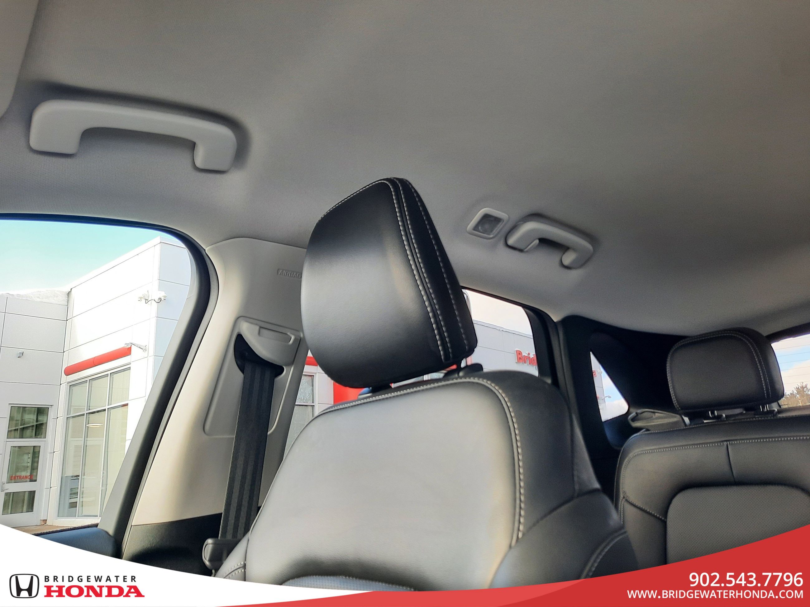 Ford Escape Titanium Hybrid 2021-22