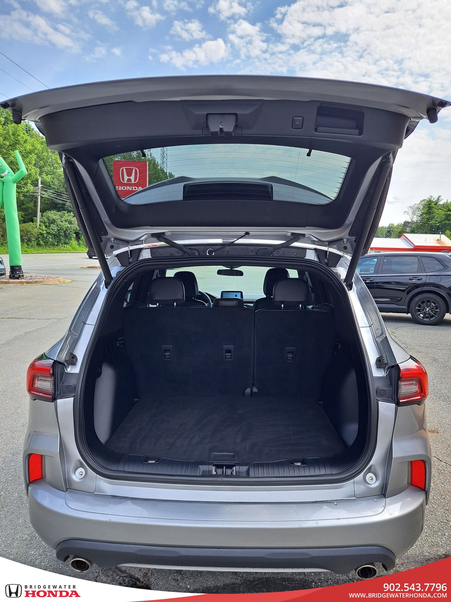 2023 Ford Escape ST-Line-9