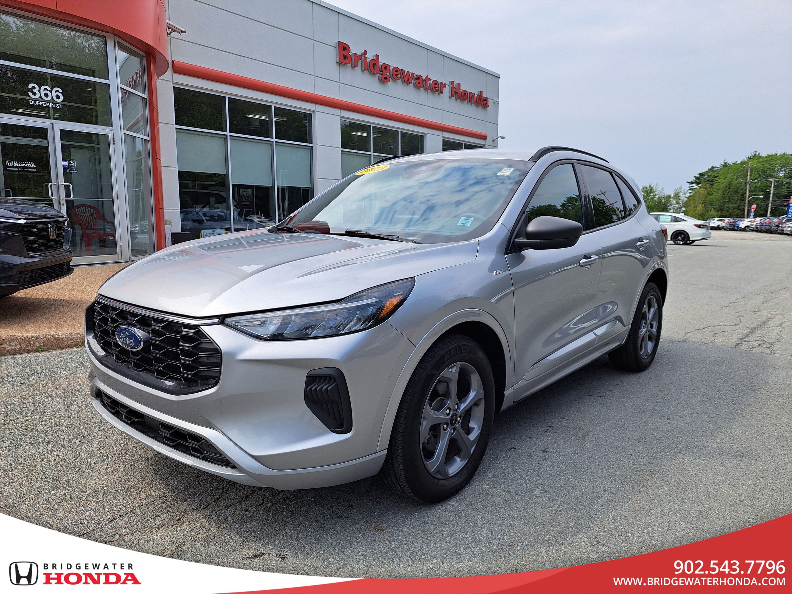 2023 Ford Escape ST-Line-0