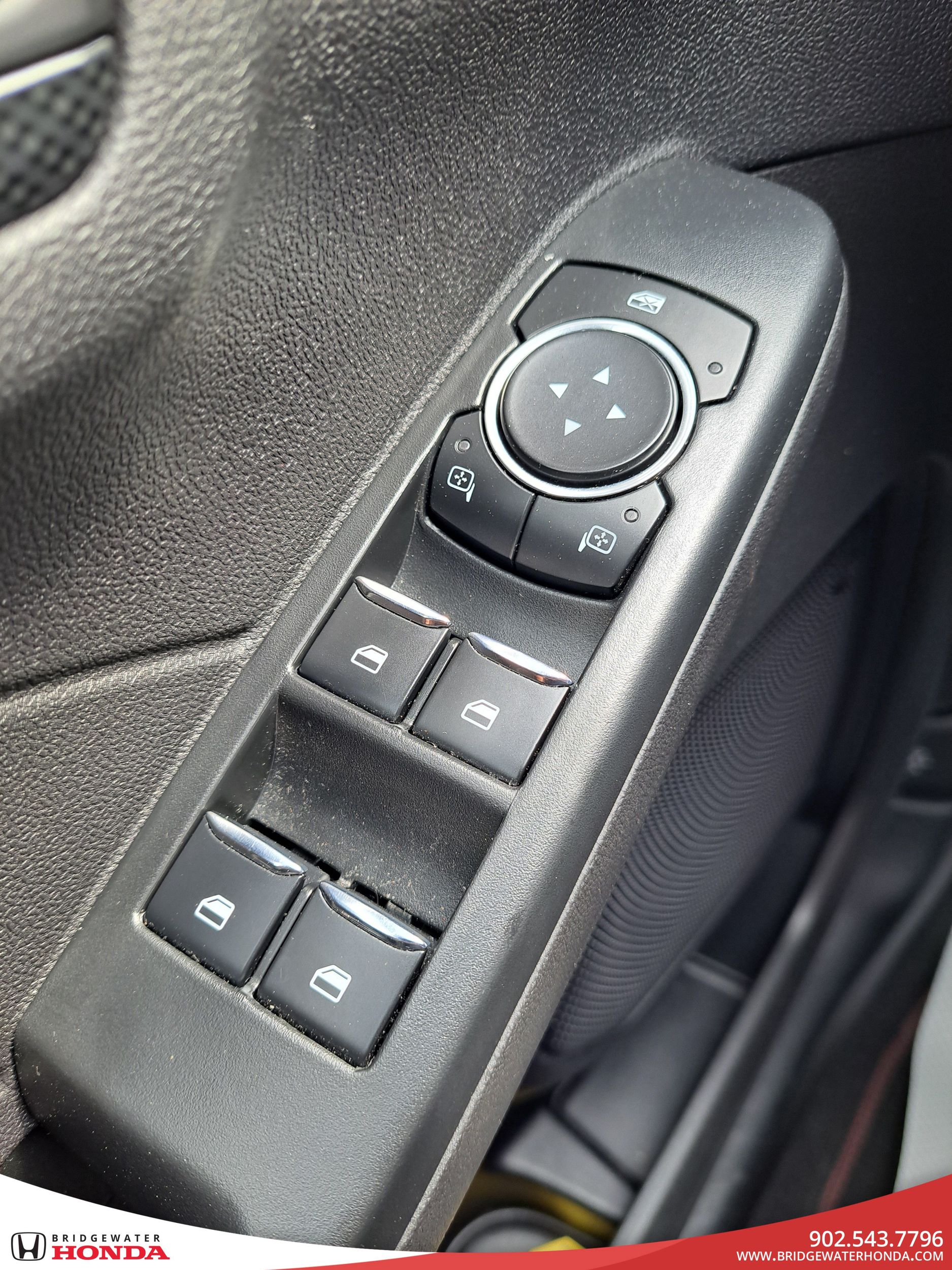2023 Ford Escape ST-Line-16