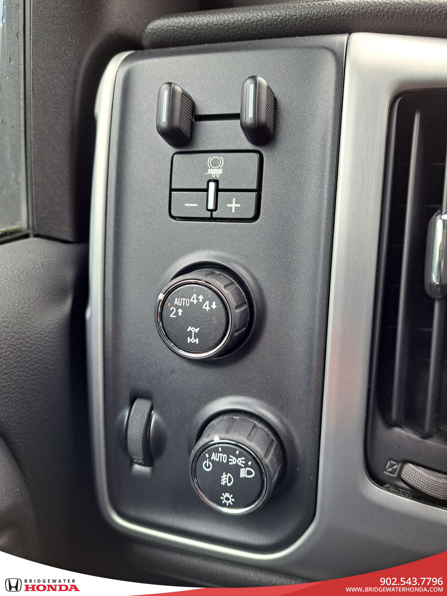 2017 GMC Sierra 1500 SLE-14