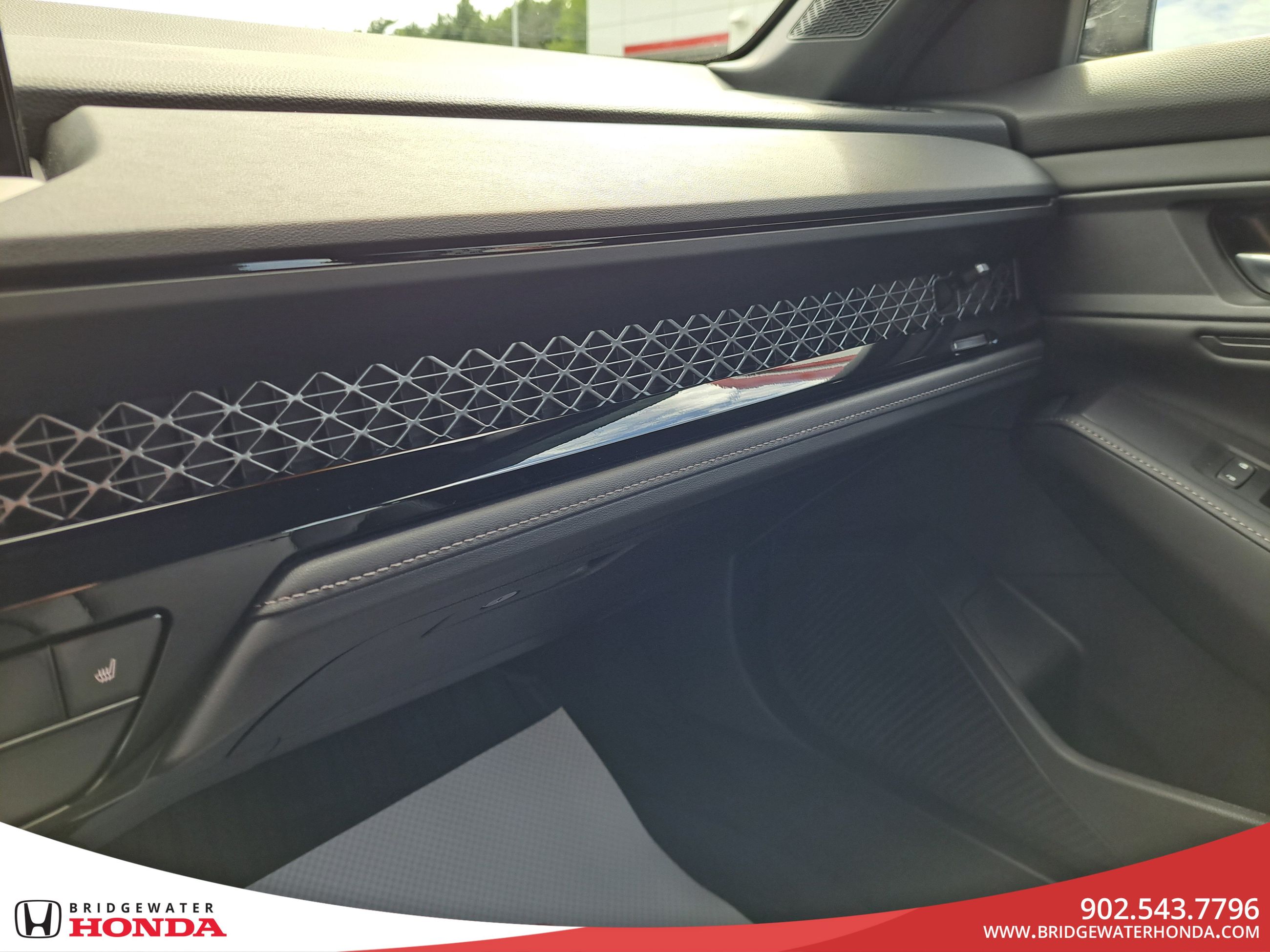 2025 Honda Accord Hybrid Sport-L-26