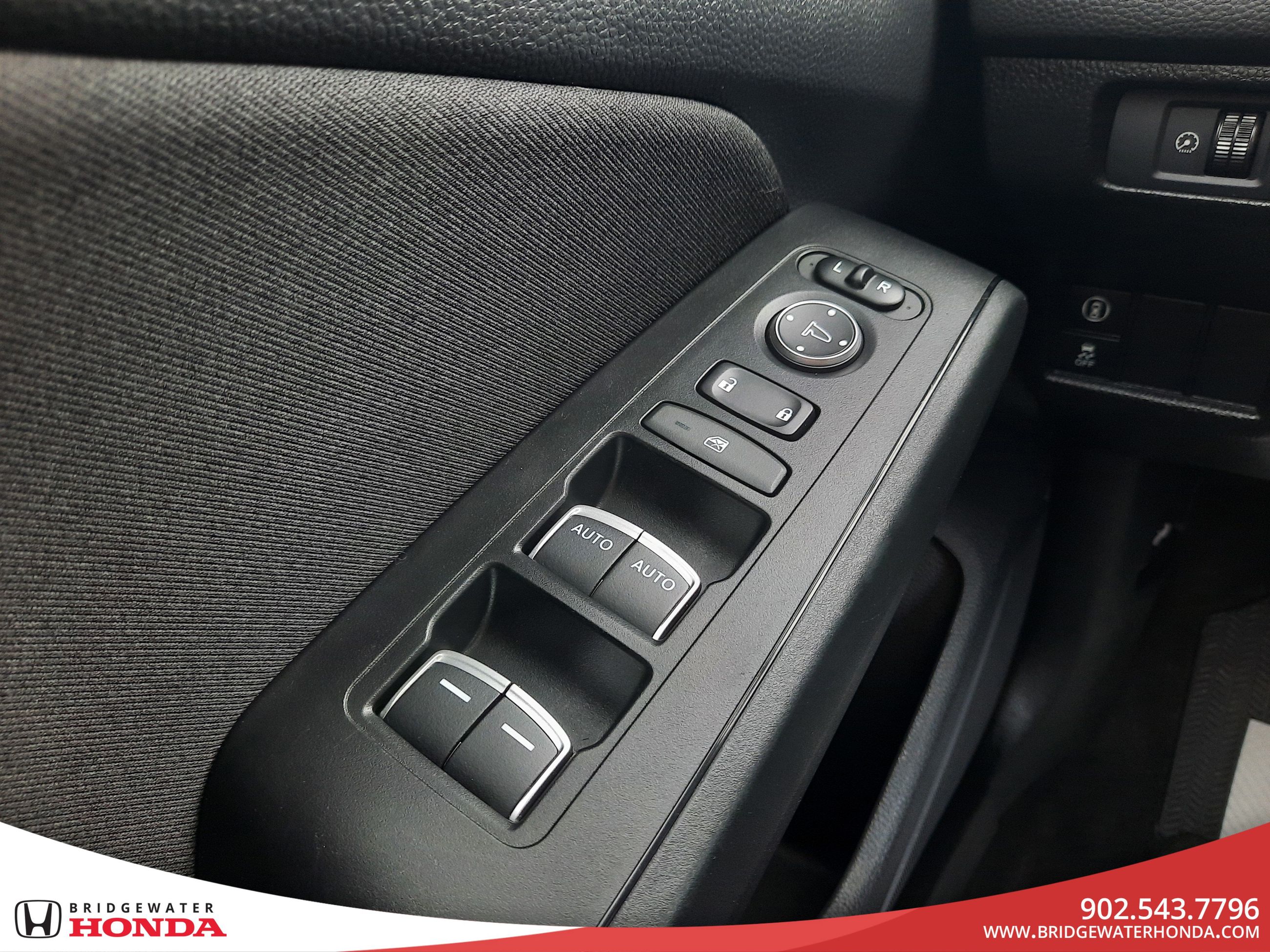 2022 Honda Civic Hatchback LX-9