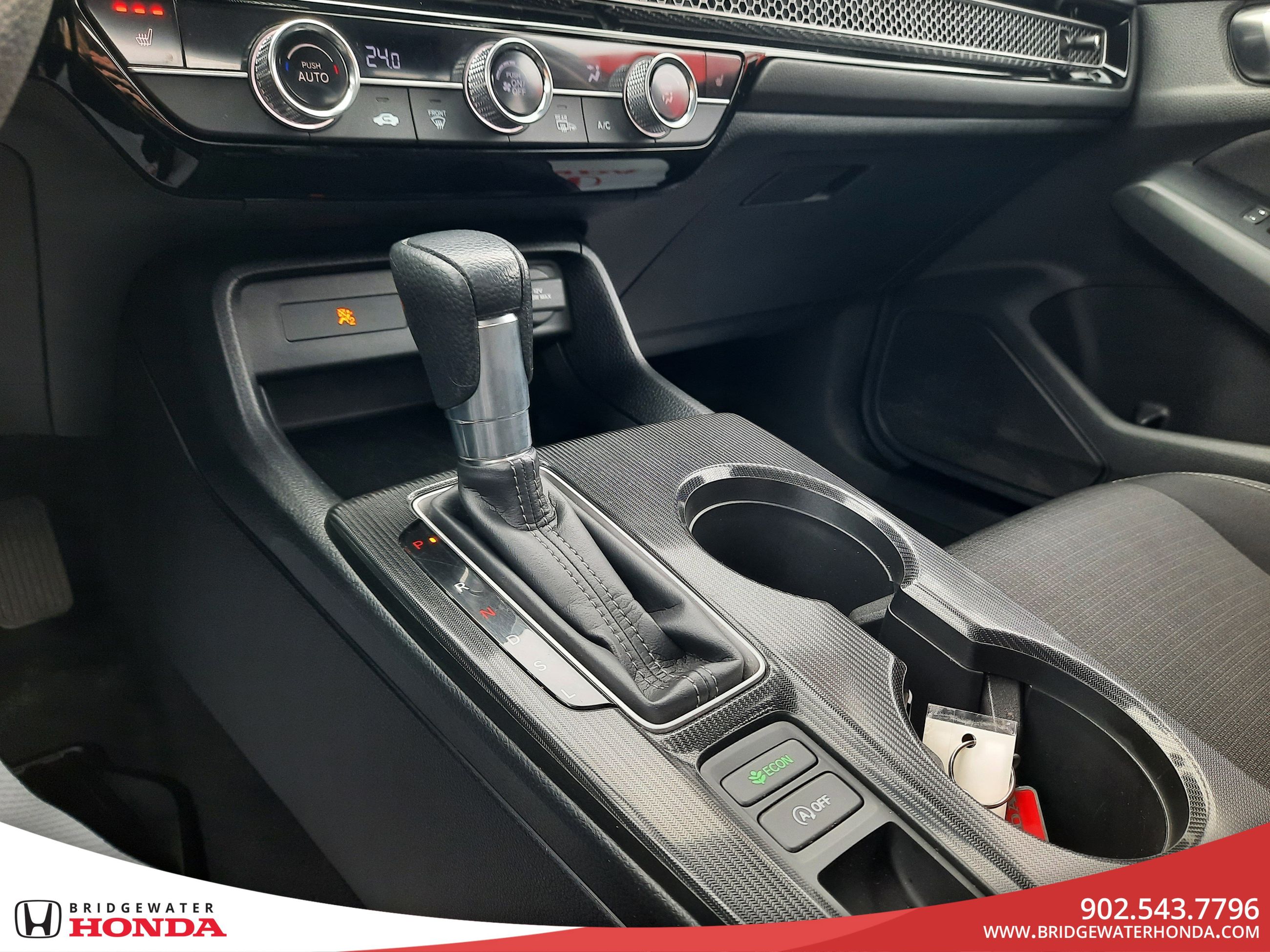 Honda Civic Sedan LX-B 2024-16