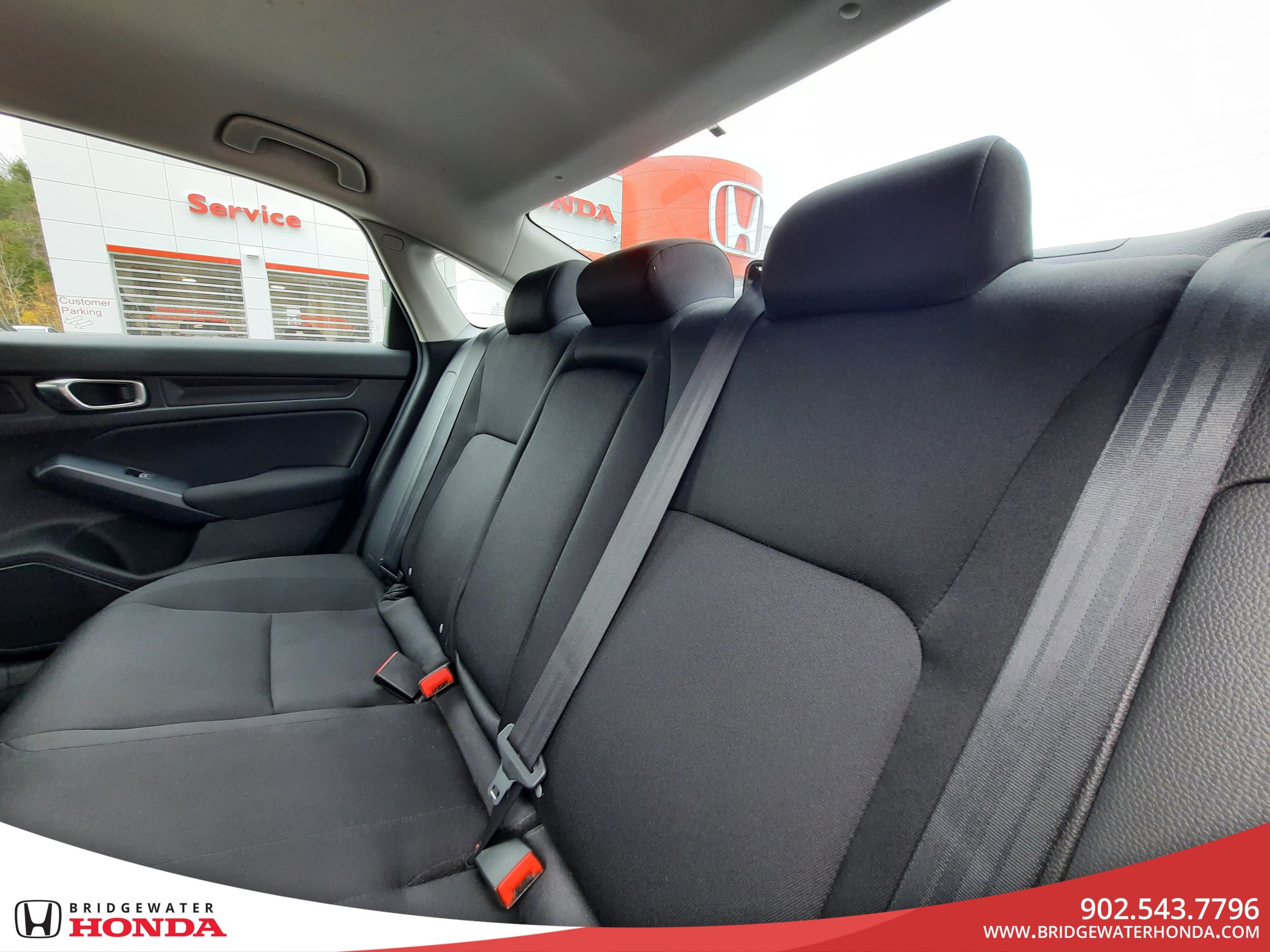 Honda Civic Sedan LX-B 2024-23