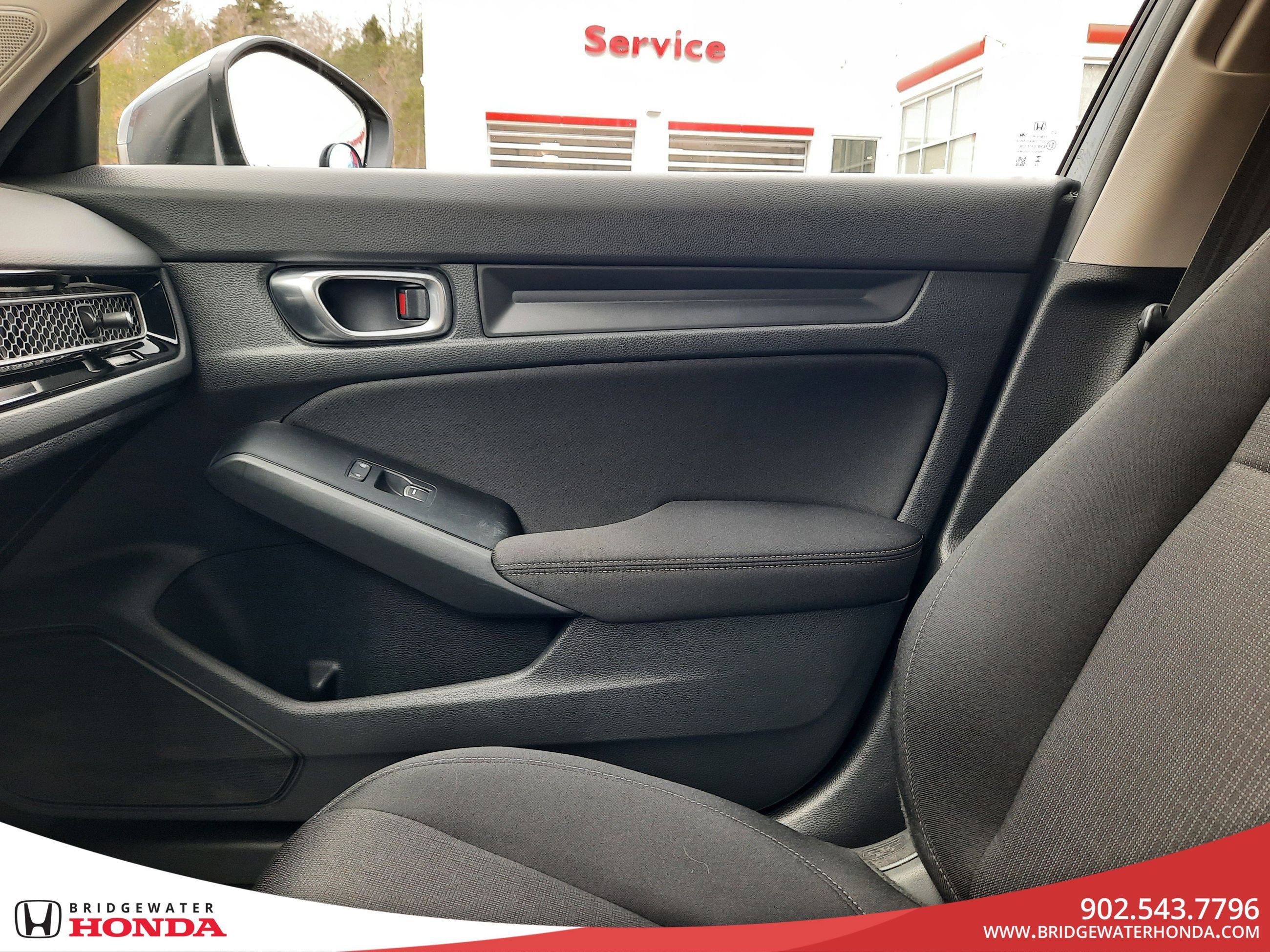 Honda Civic Sedan LX-B 2024-20