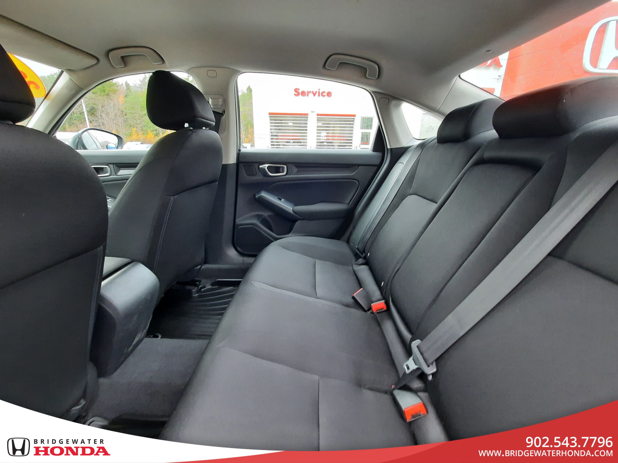 Honda Civic Sedan LX-B 2024-24