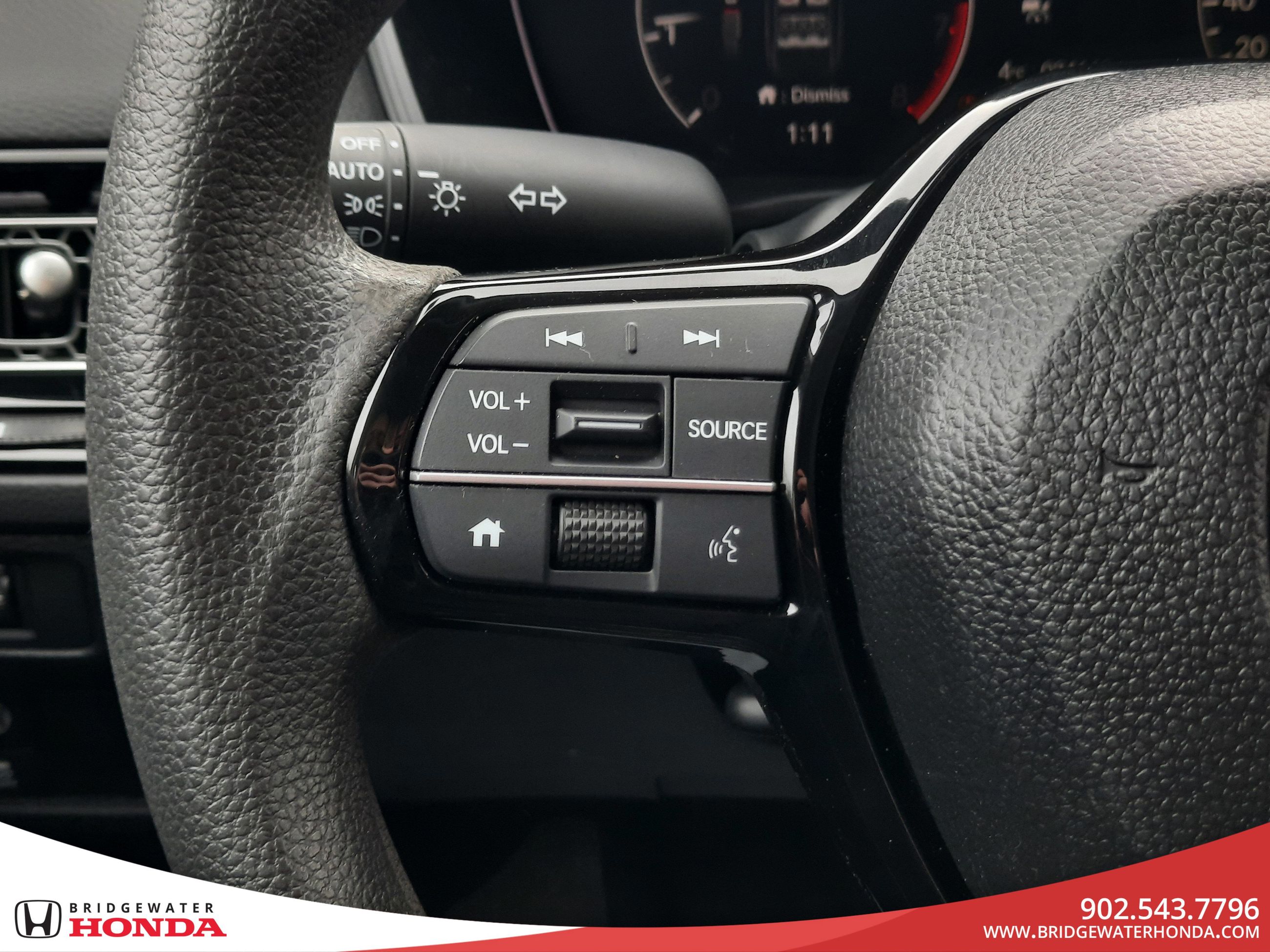 Honda Civic Sedan LX-B 2024-10