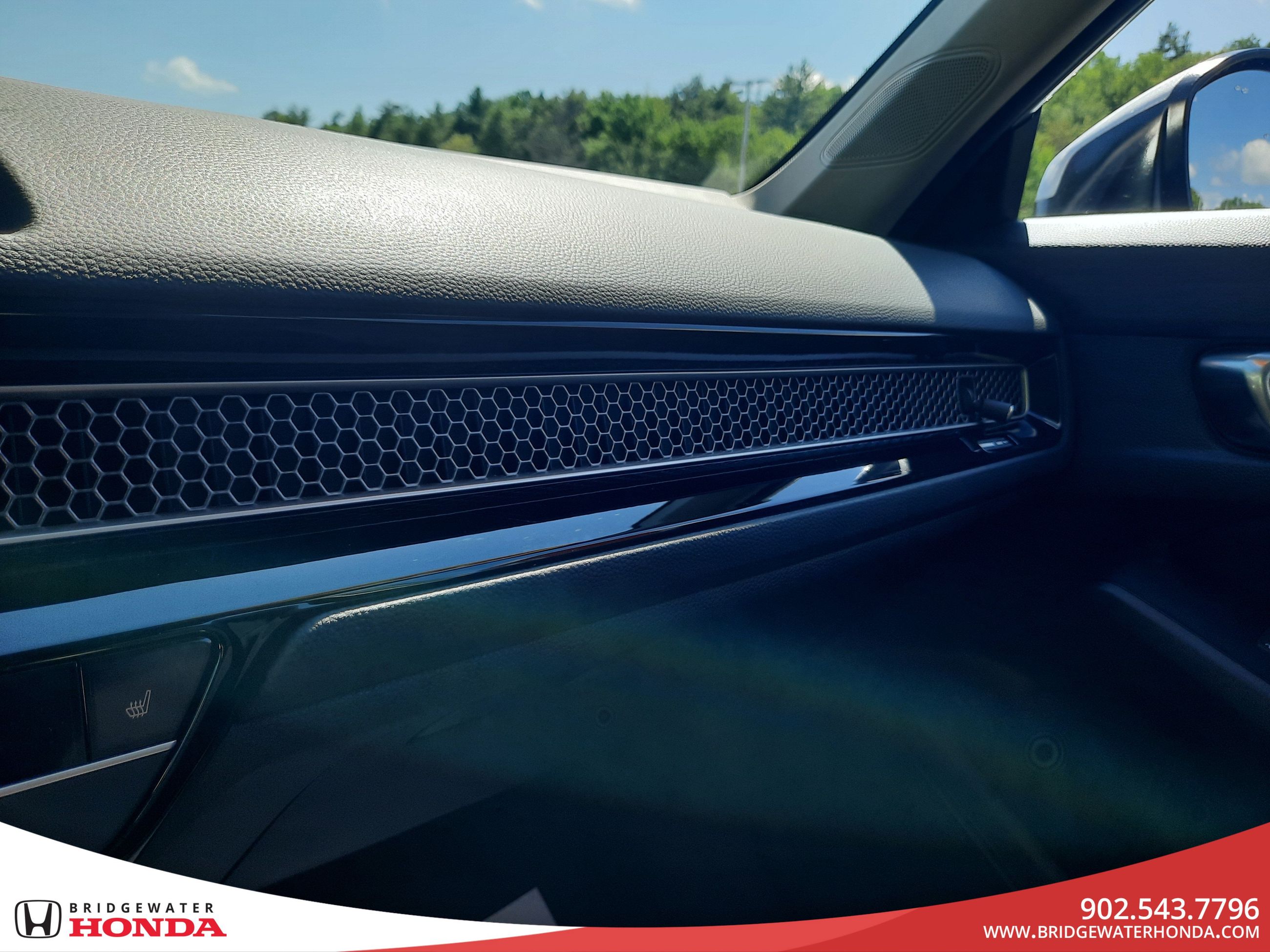 Honda Civic Sedan LX 2025-19