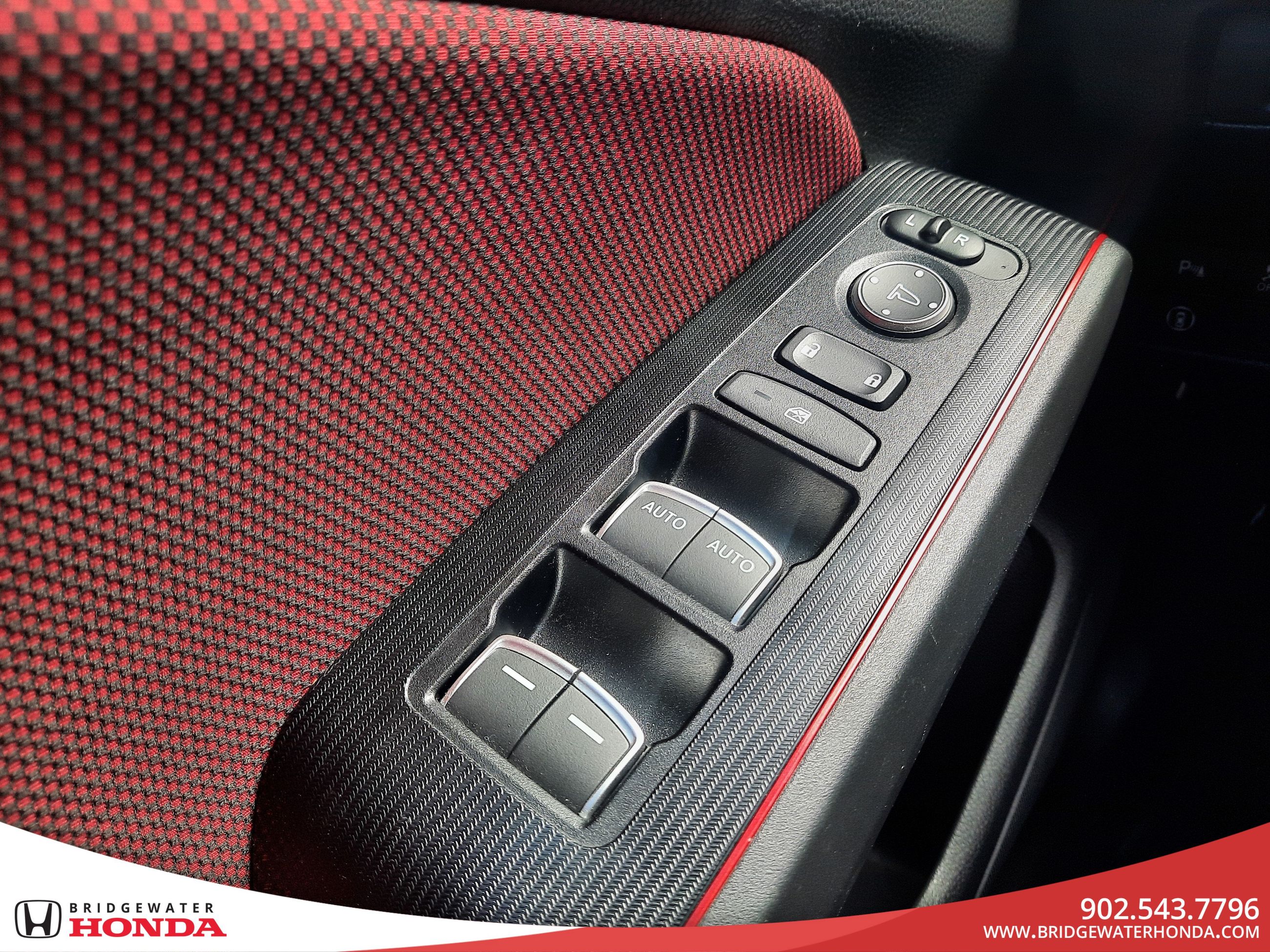2024 Honda Civic Si Sedan BASE-9