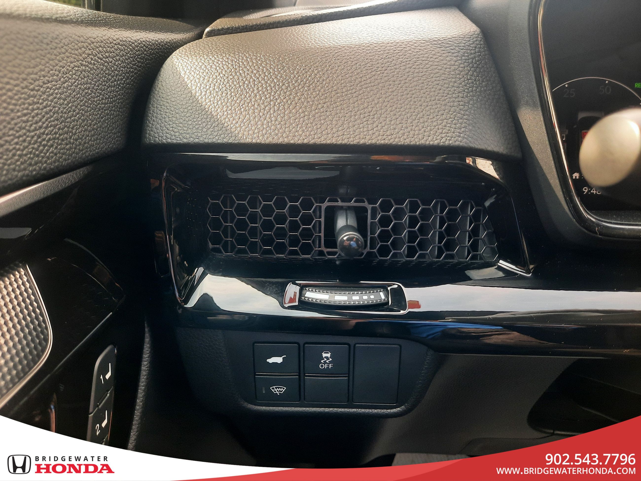 2023 Honda CR-V Hybrid Touring-11