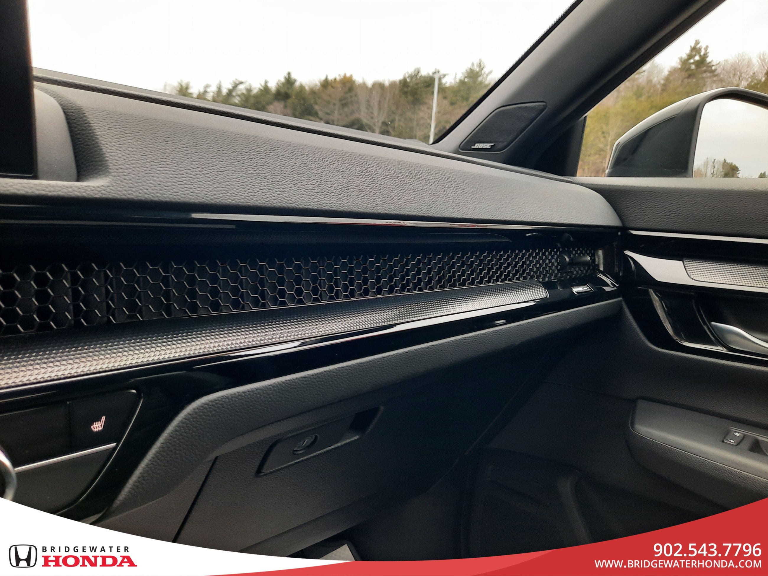 2024 Honda CR-V Hybrid Touring-23
