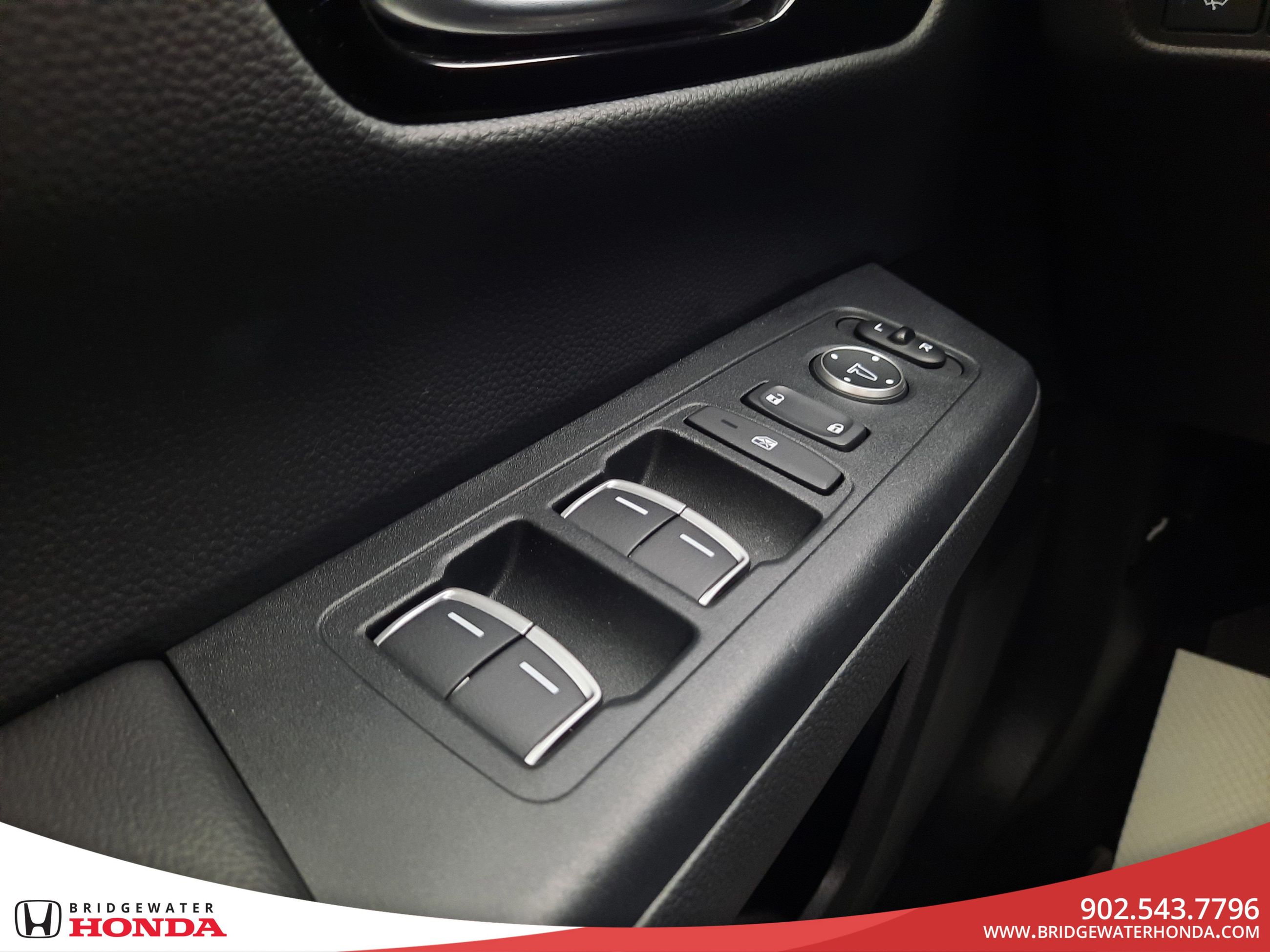 2024 Honda CR-V Hybrid Touring-10