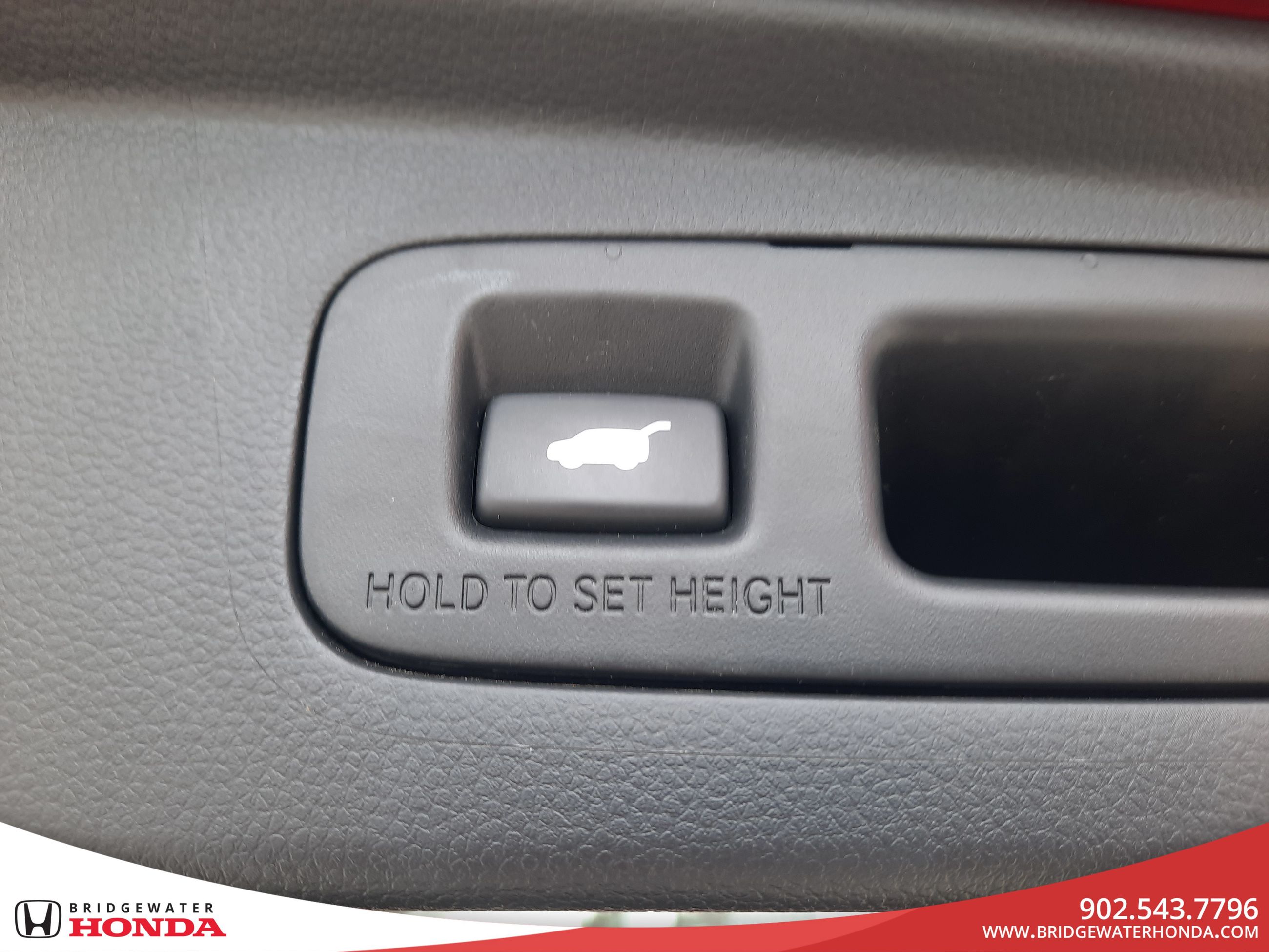 2024 Honda CR-V Hybrid Touring-8