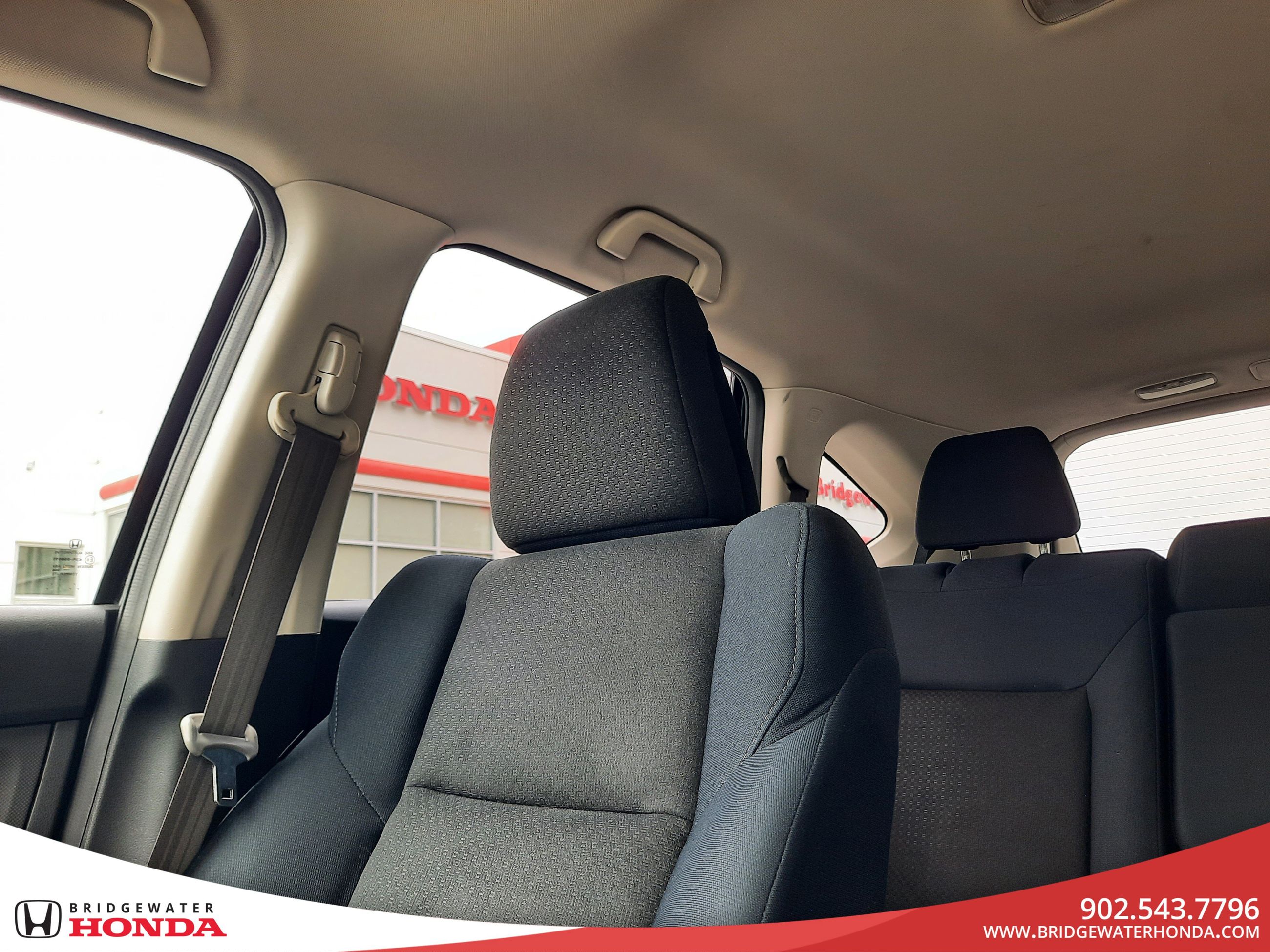 Honda CR-V SE 2015-24