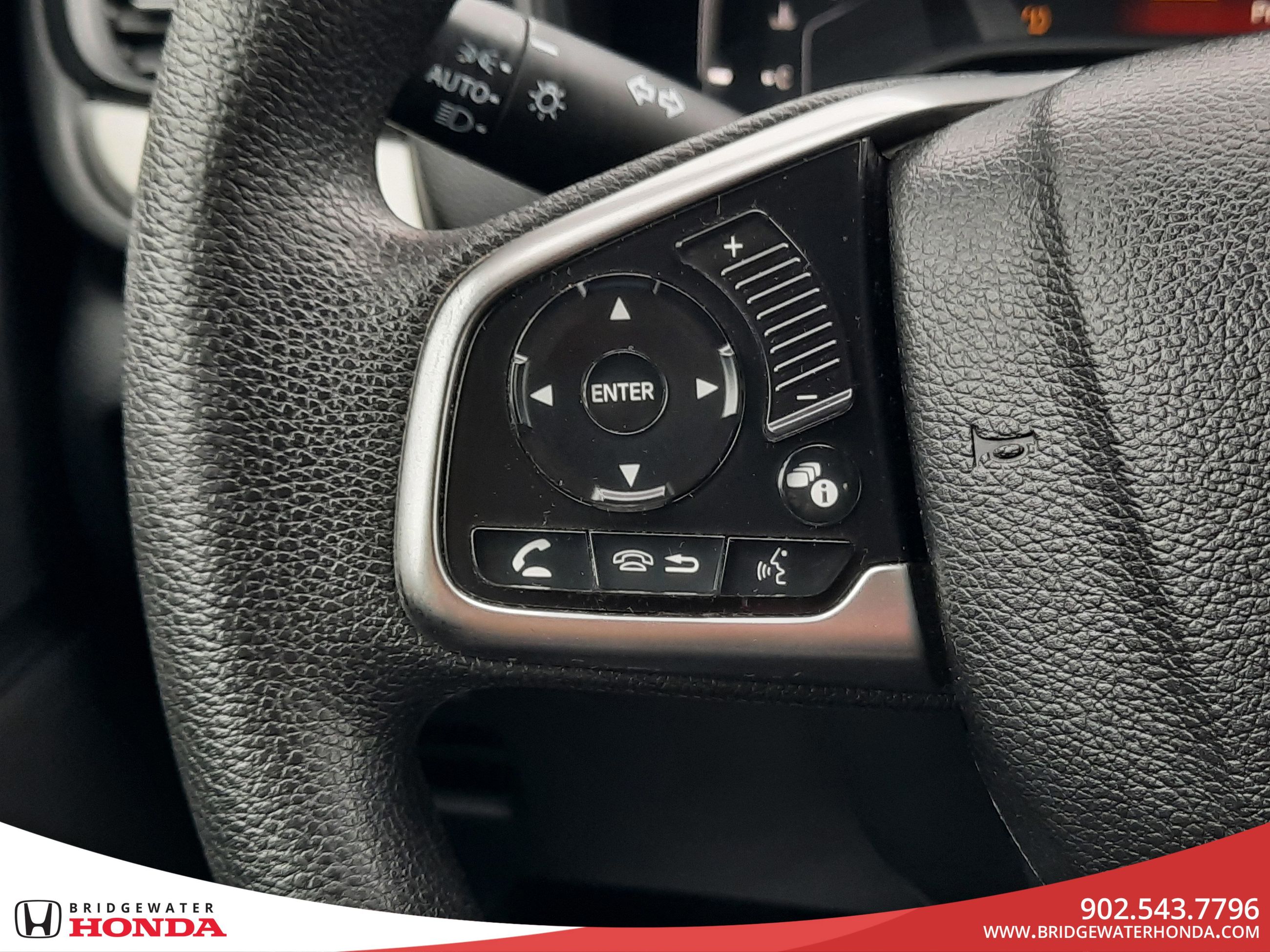 Honda CR-V LX 2018-11