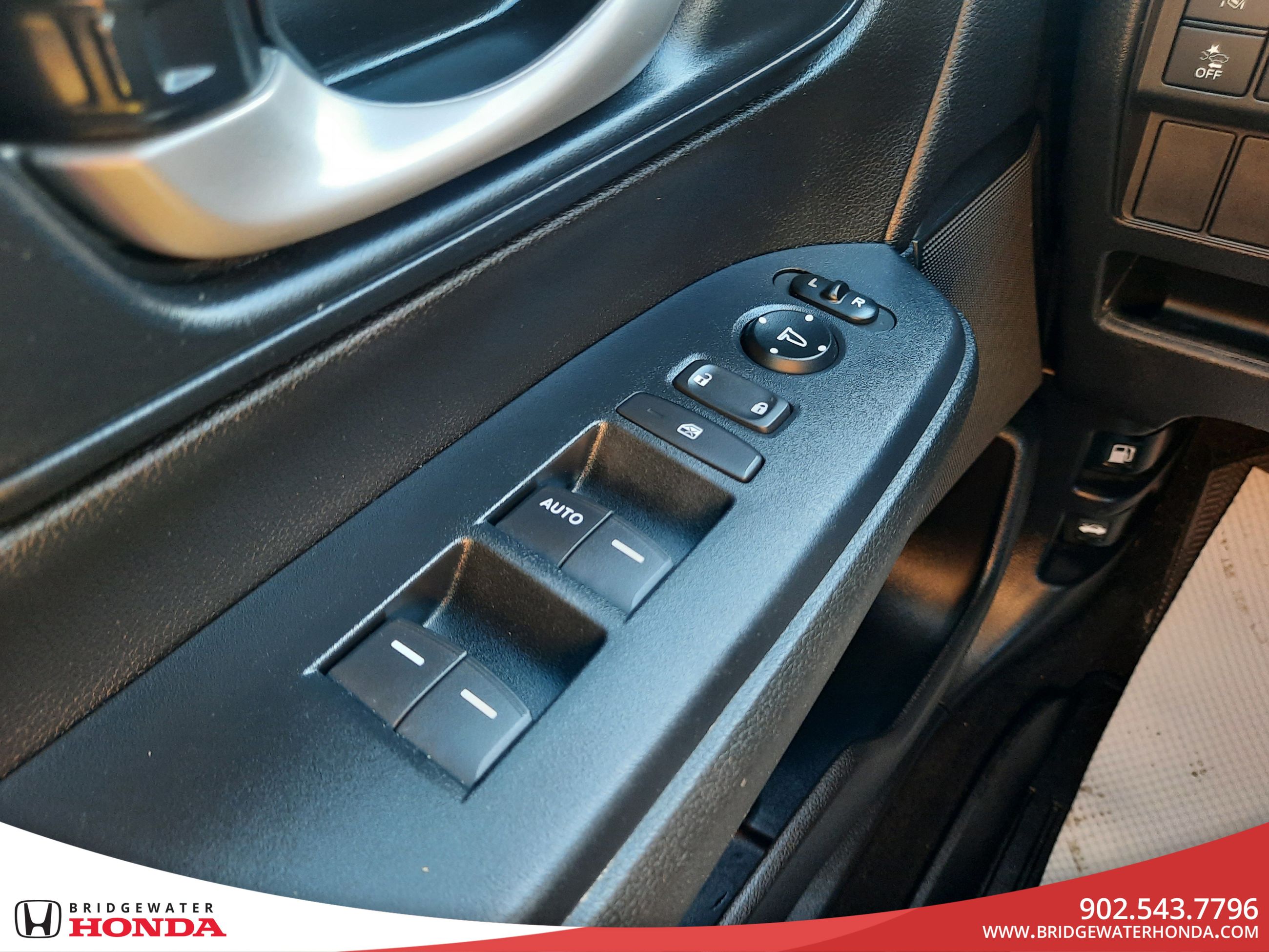 Honda CR-V LX 2022-9