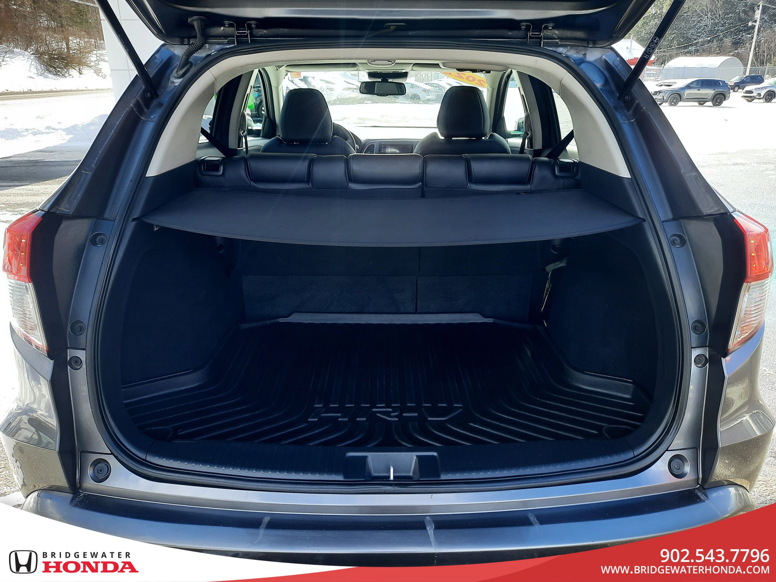 2022 Honda HR-V Touring-7