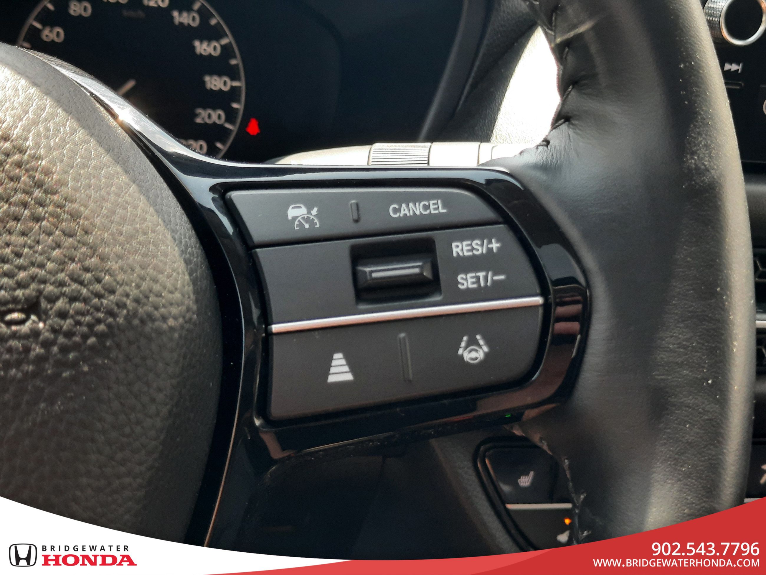 Honda HR-V EX-L Navi 2023-11