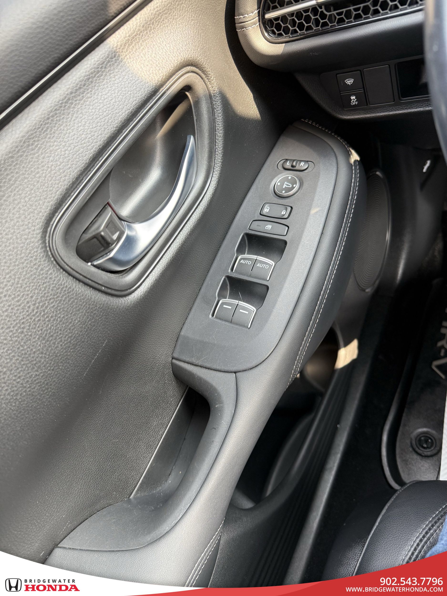2023 Honda HR-V EX-L Navi-7