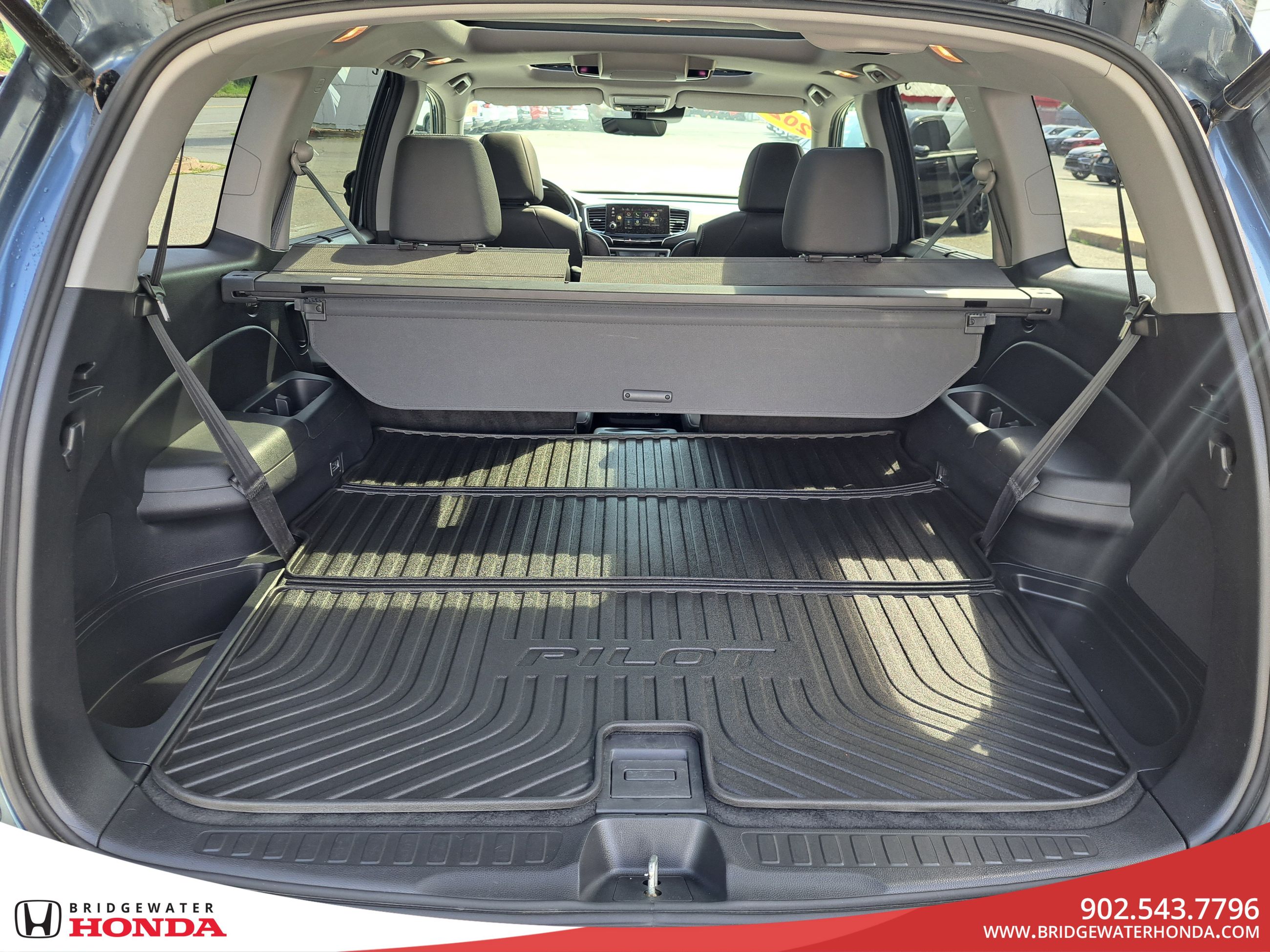 2020 Honda Pilot Touring 7-Passenger-10