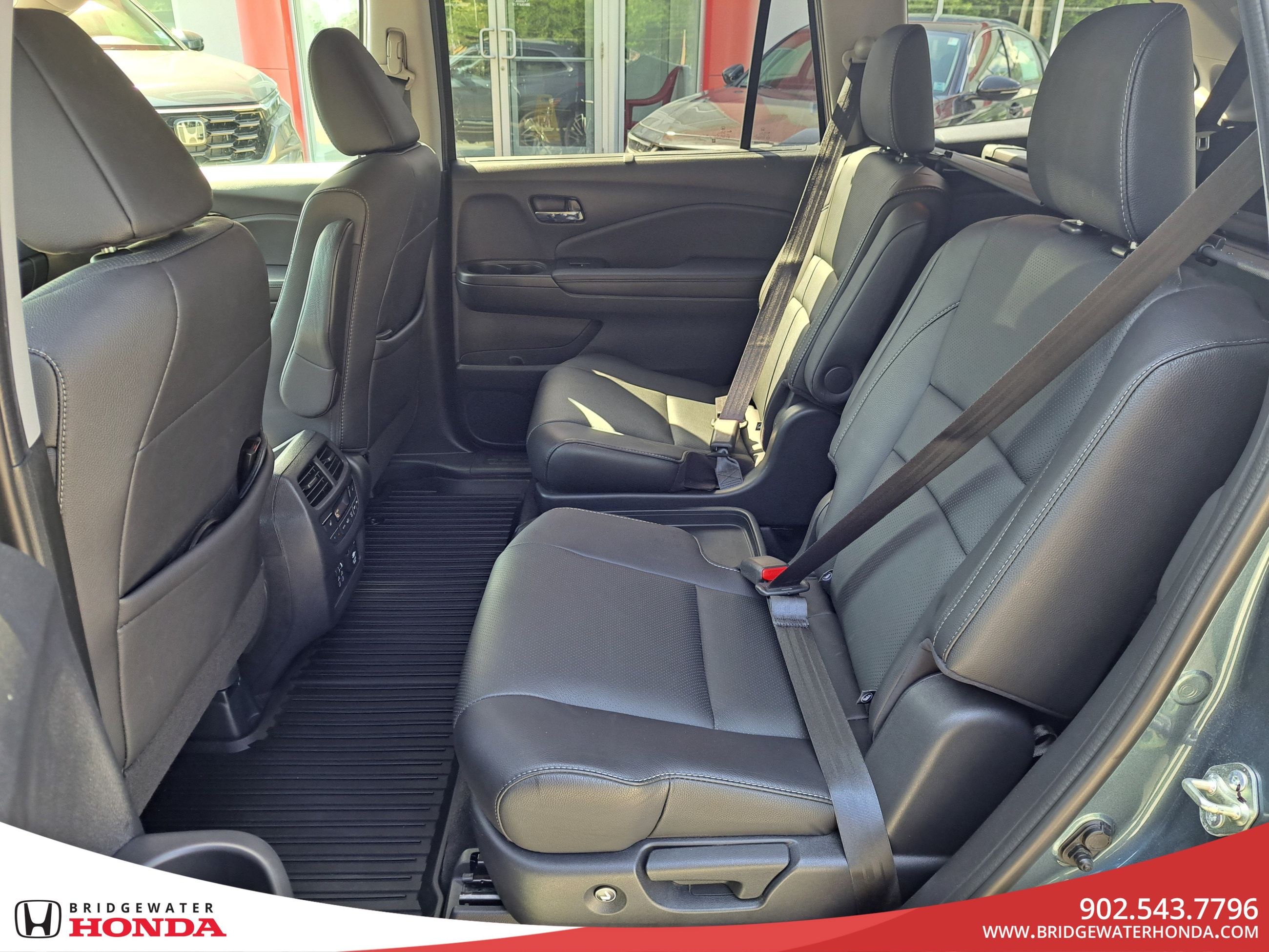 2020 Honda Pilot Touring 7-Passenger-29