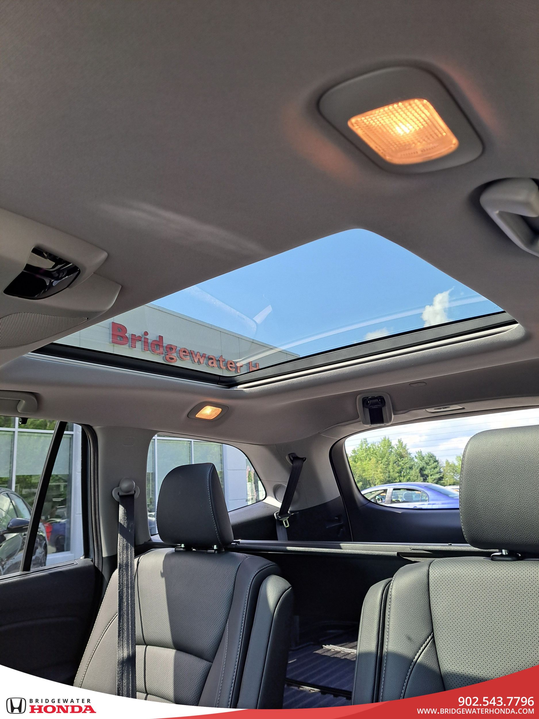 2020 Honda Pilot Touring 7-Passenger-12