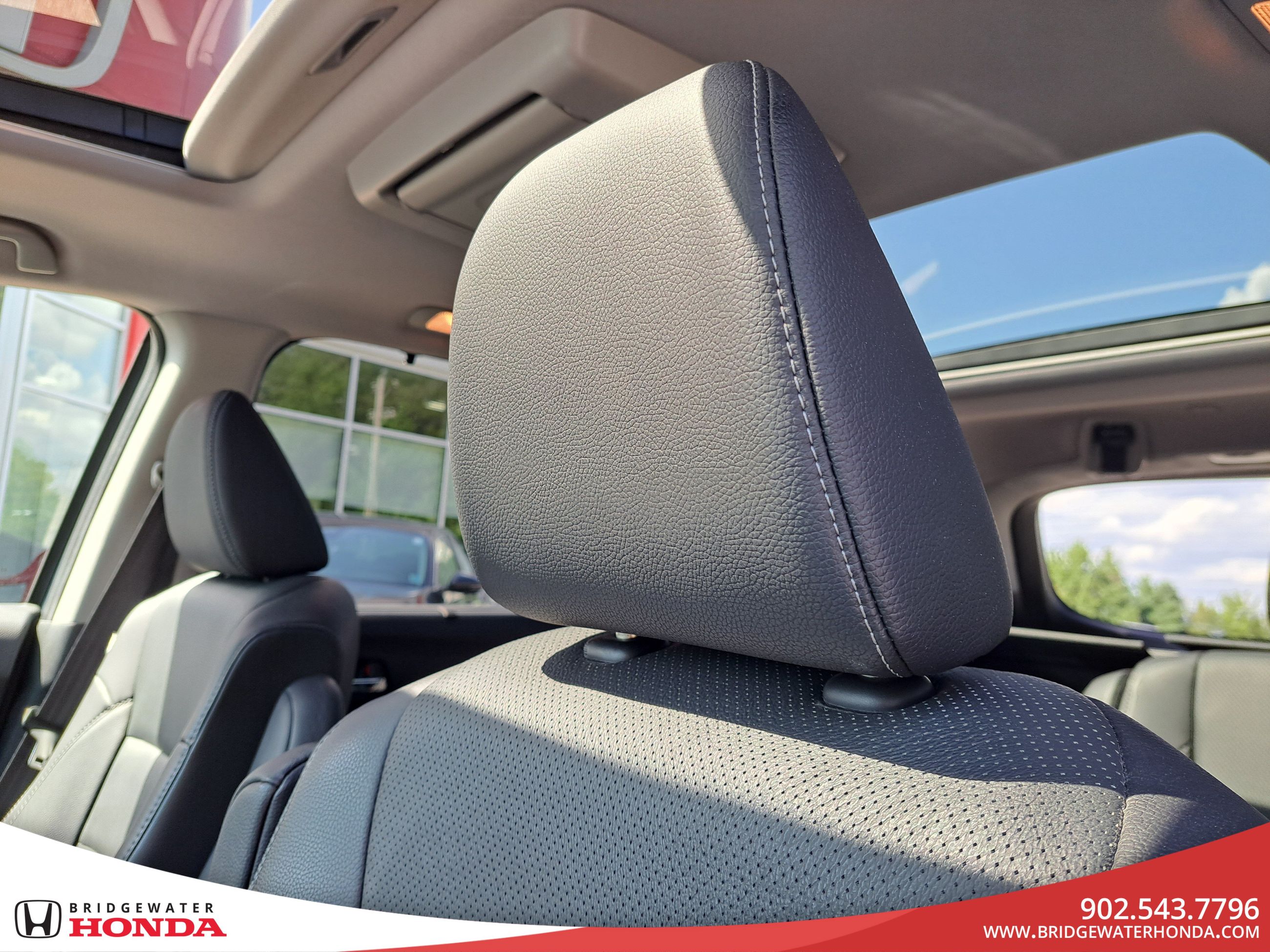 2020 Honda Pilot Touring 7-Passenger-15