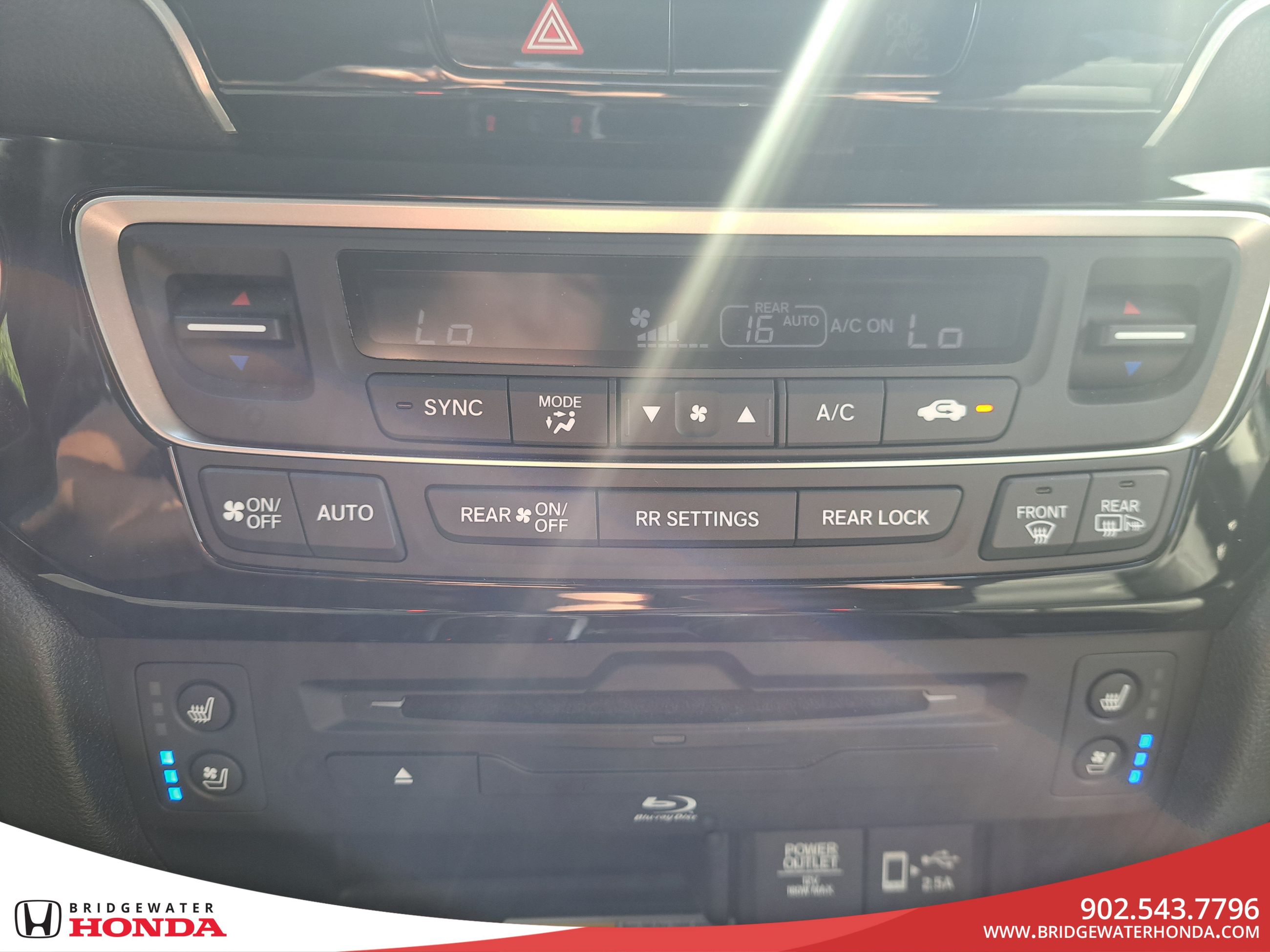2020 Honda Pilot Touring 7-Passenger-23