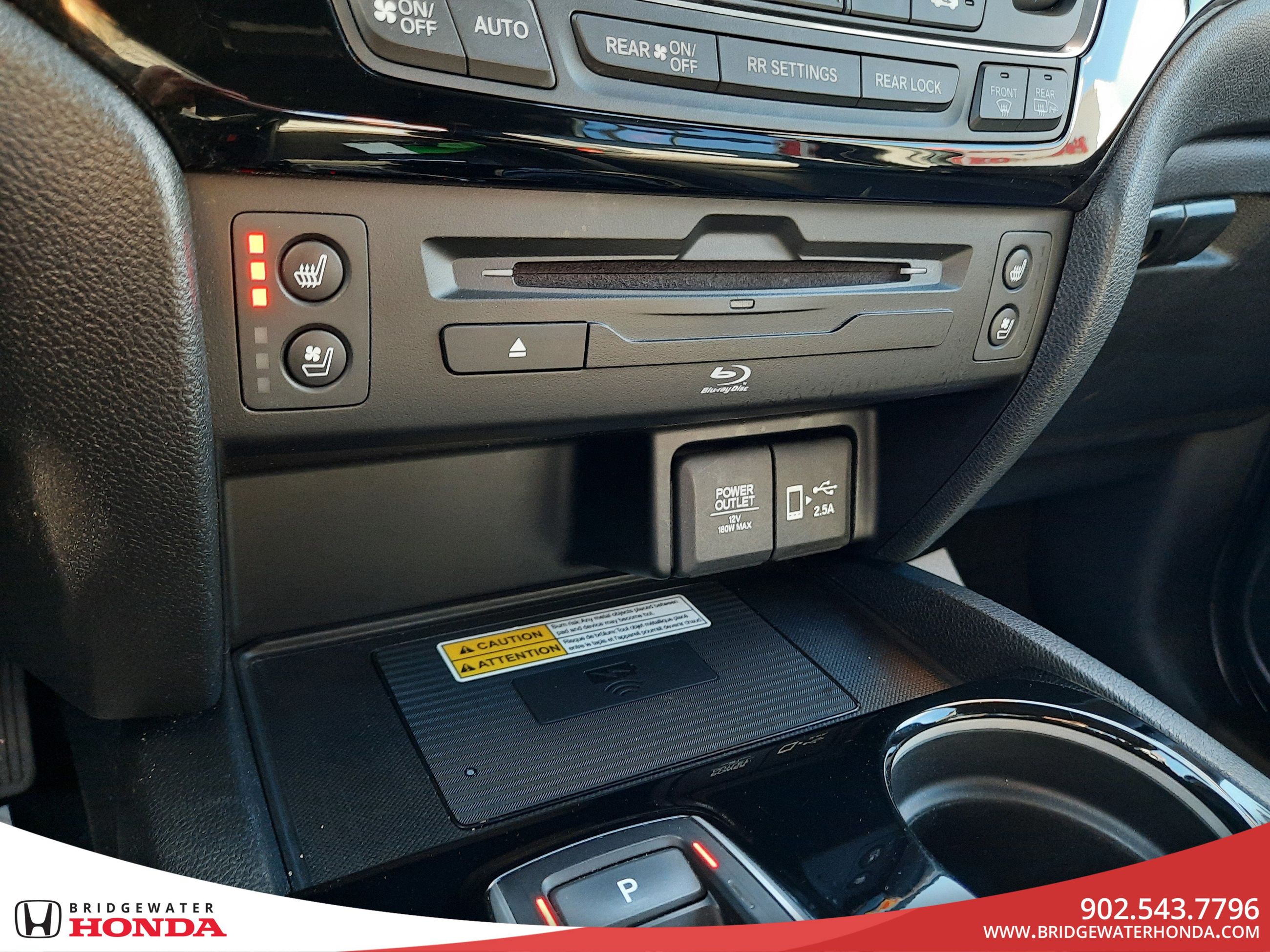 2022 Honda Pilot Black Edition-19