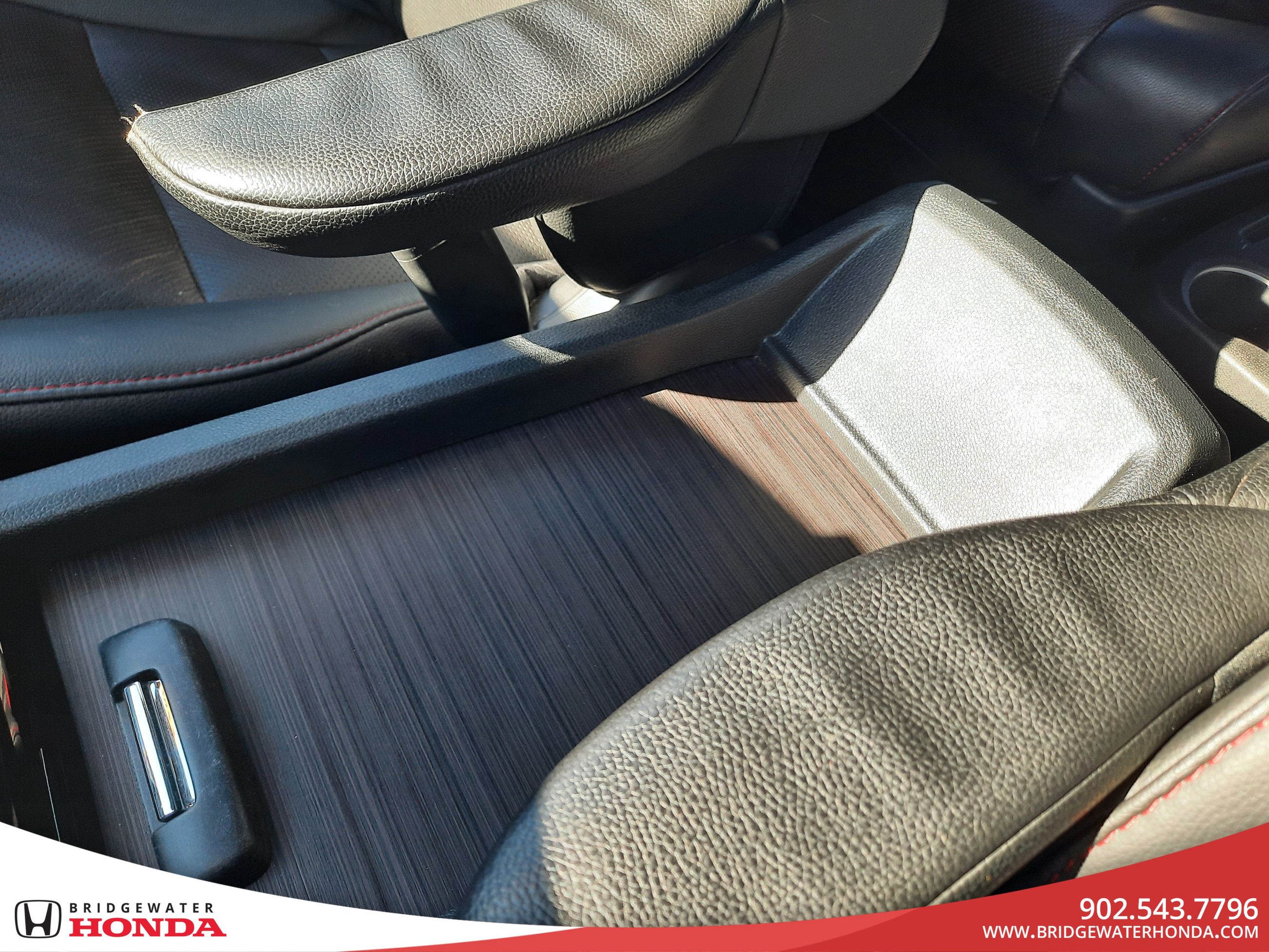 2022 Honda Pilot Black Edition-21