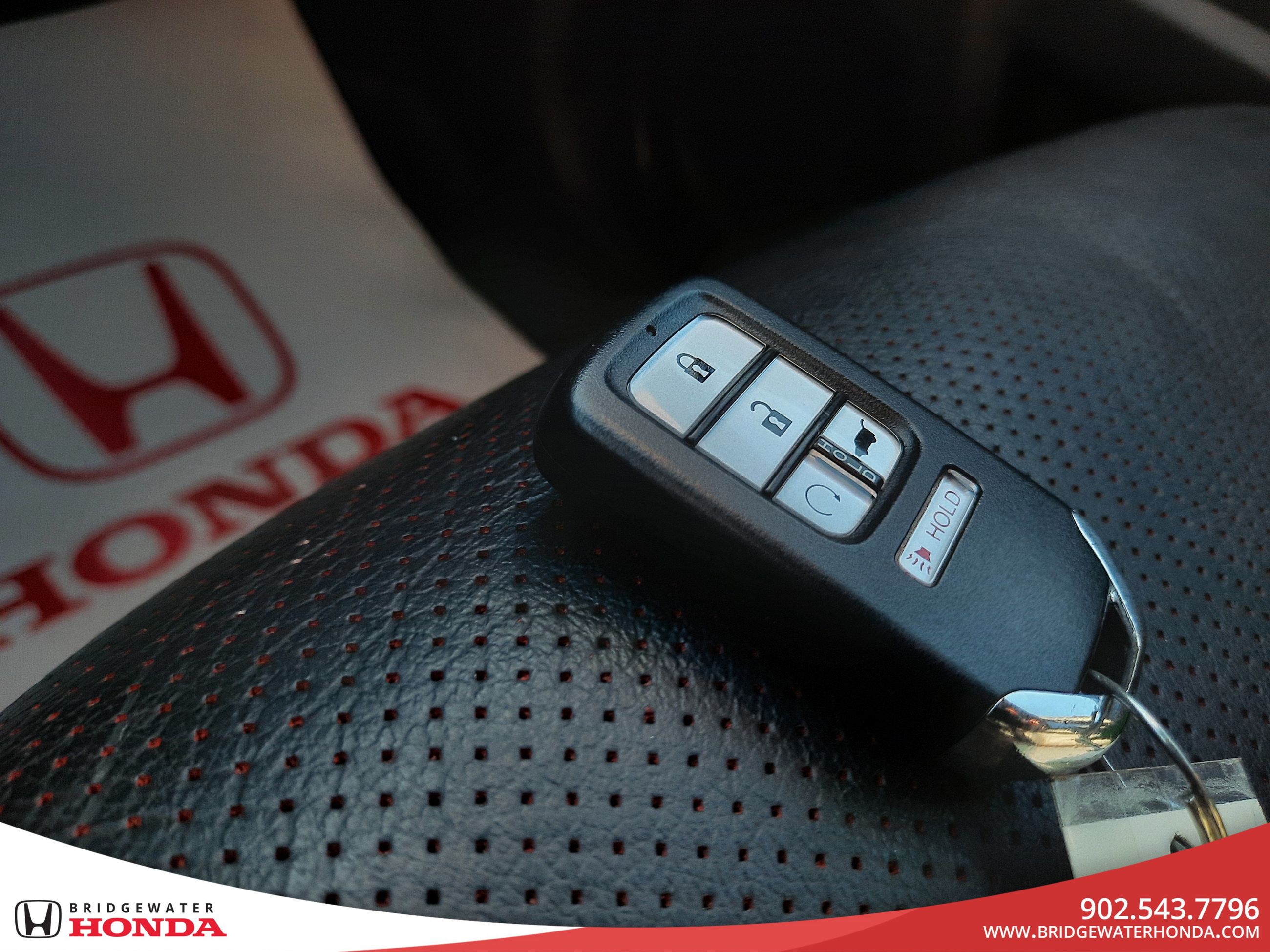2022 Honda Pilot Black Edition-32